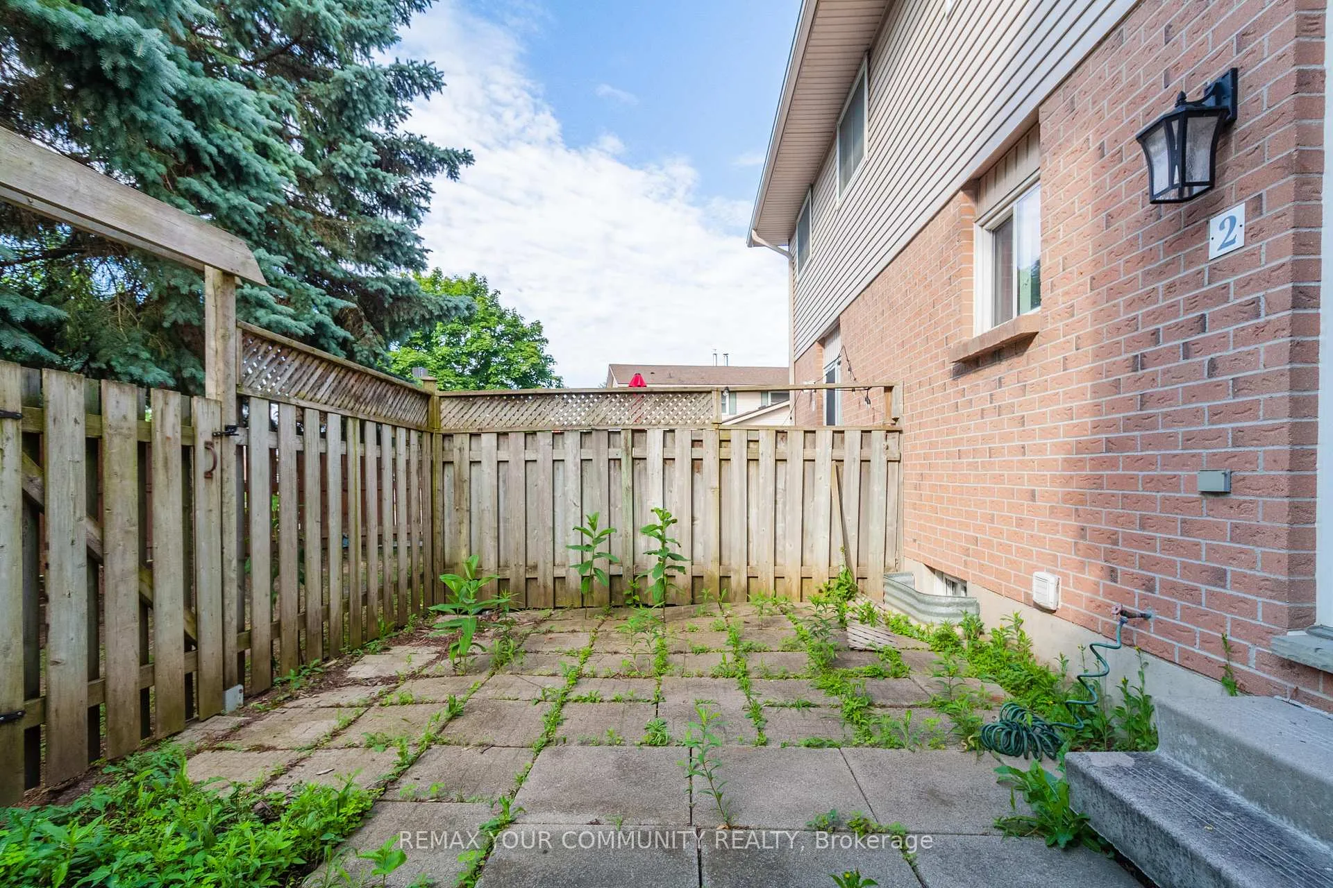 Photo 7 of Unit 2, 160 Conway Drive, London, South X — HOMEH