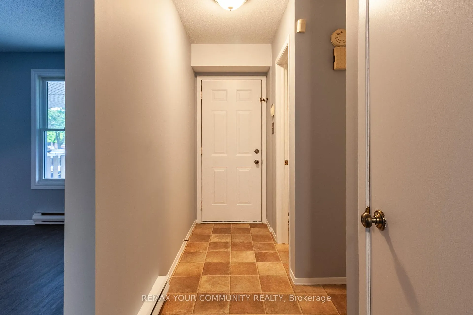 Photo 9 of Unit 2, 160 Conway Drive, London, South X — HOMEH