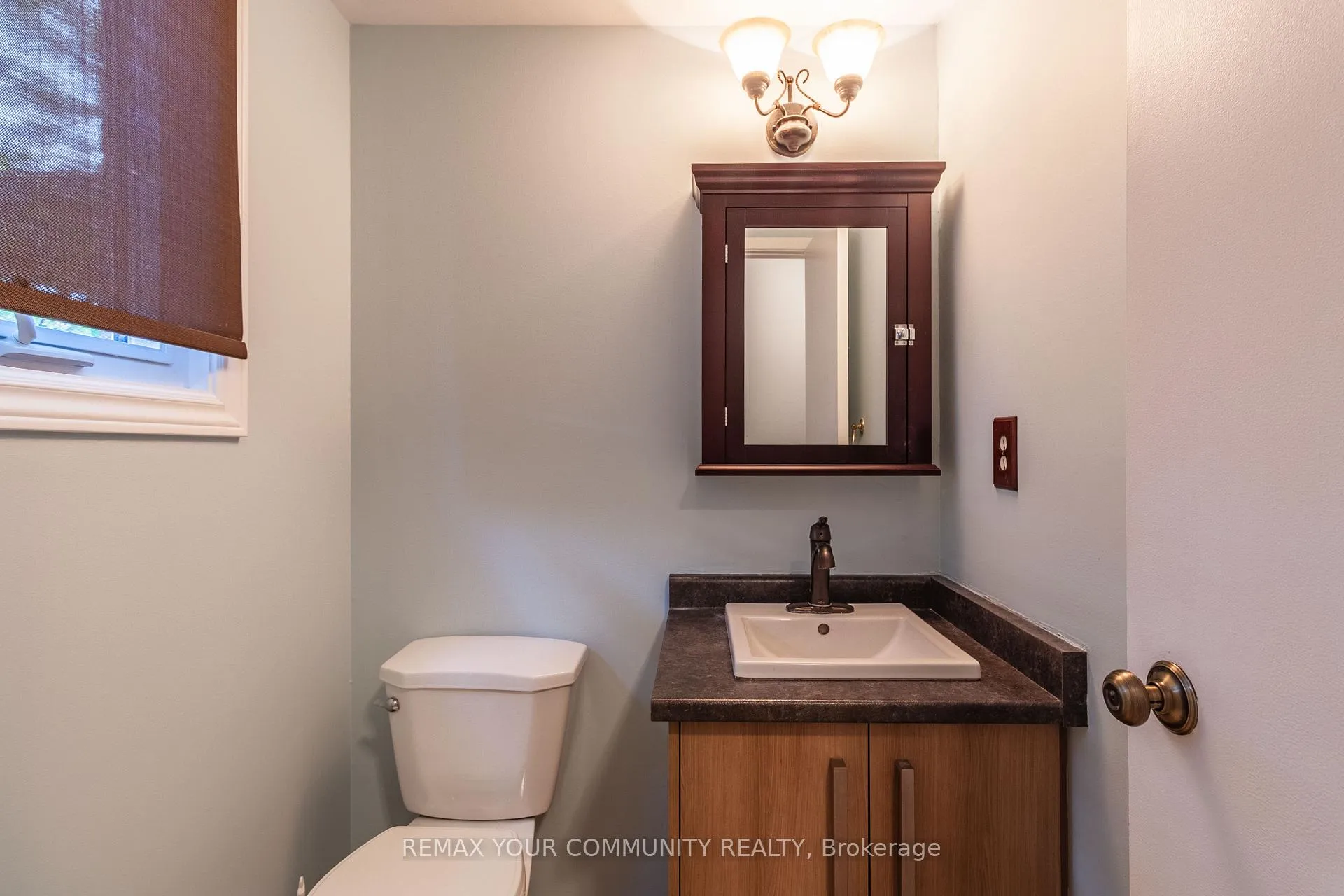 Photo 10 of Unit 2, 160 Conway Drive, London, South X — HOMEH