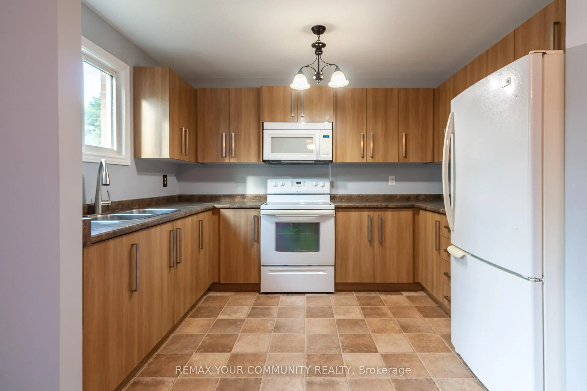Photo 19 of Unit 2, 160 Conway Drive, London, South X — HOMEH