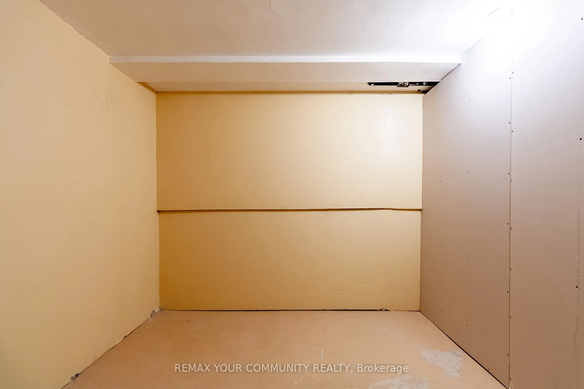 Photo 44 of Unit 2, 160 Conway Drive, London, South X — HOMEH