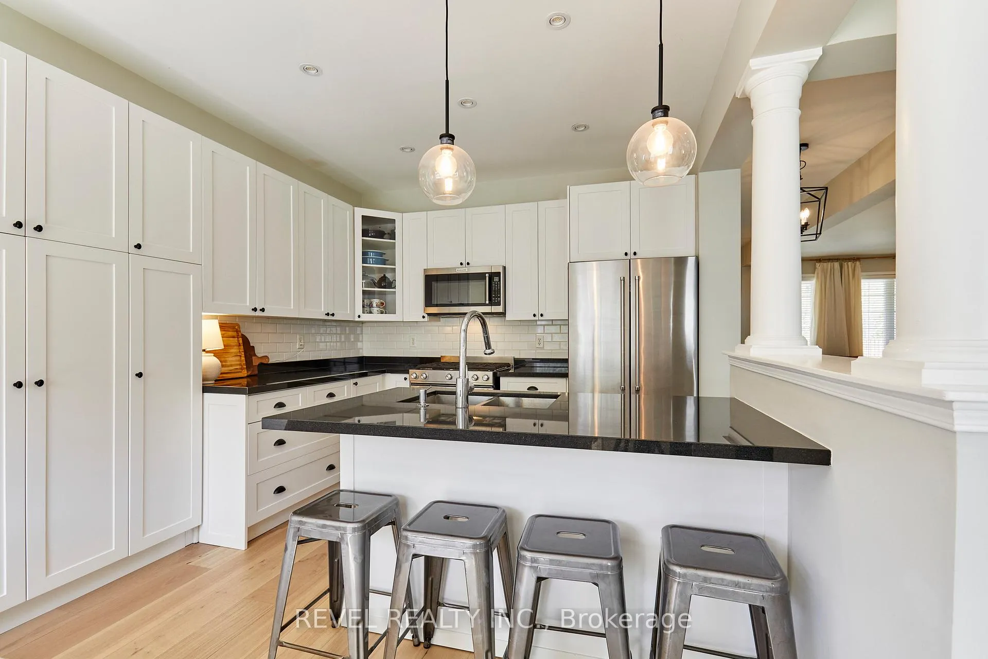Photo 13 of 21 Parish Avenue, Ajax, South East — HOMEH