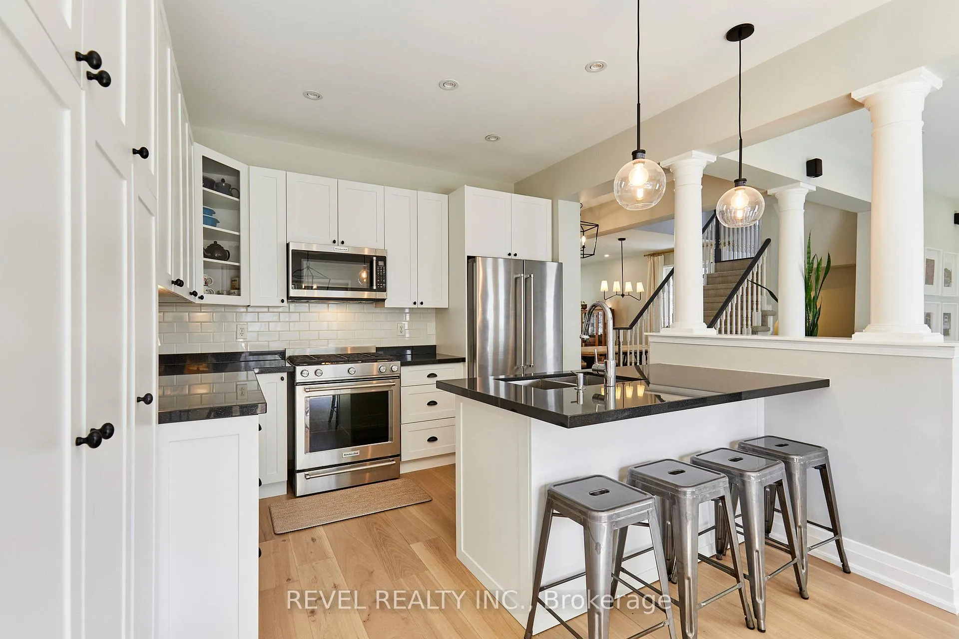 Photo 14 of 21 Parish Avenue, Ajax, South East — HOMEH