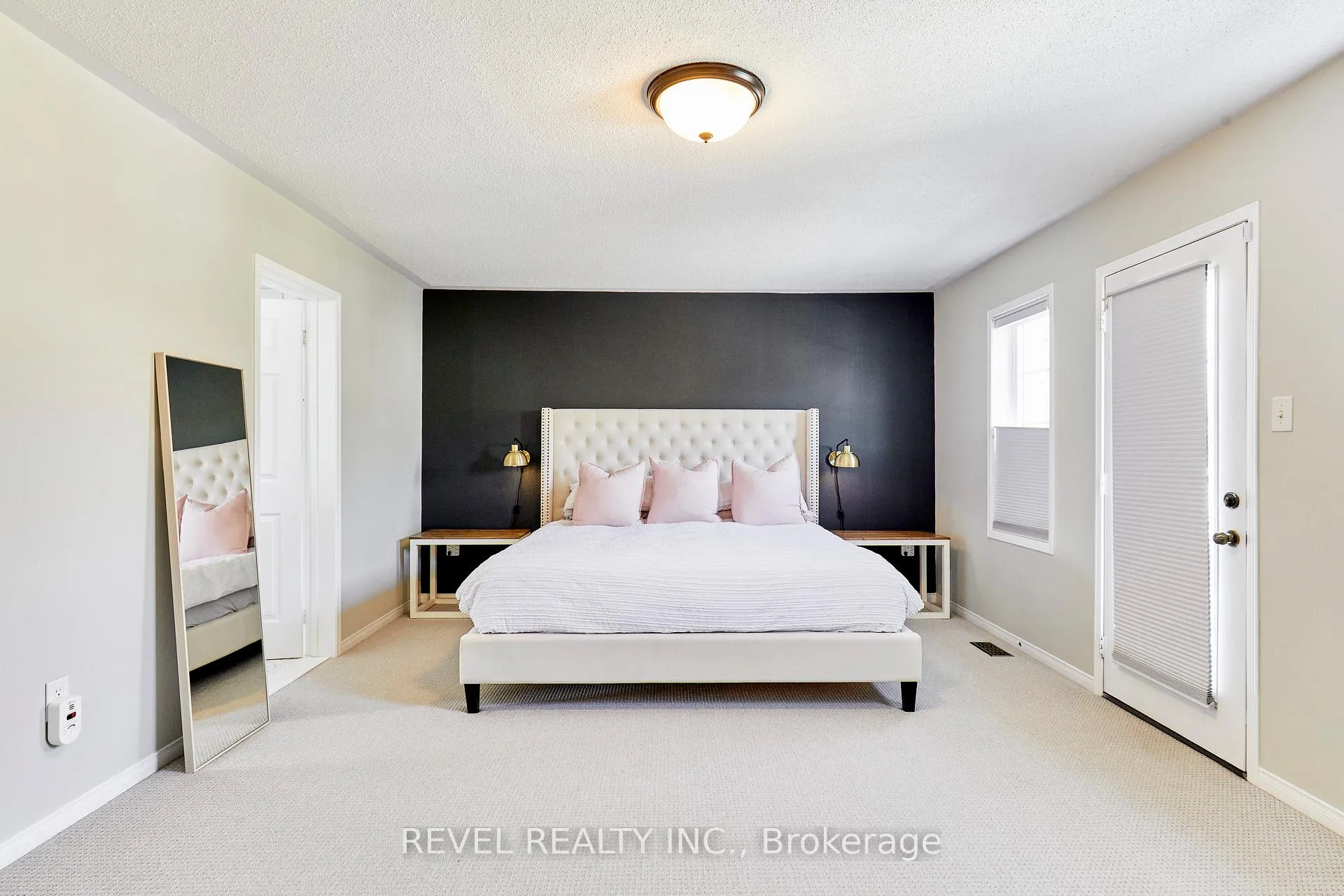 Photo 17 of 21 Parish Avenue, Ajax, South East — HOMEH