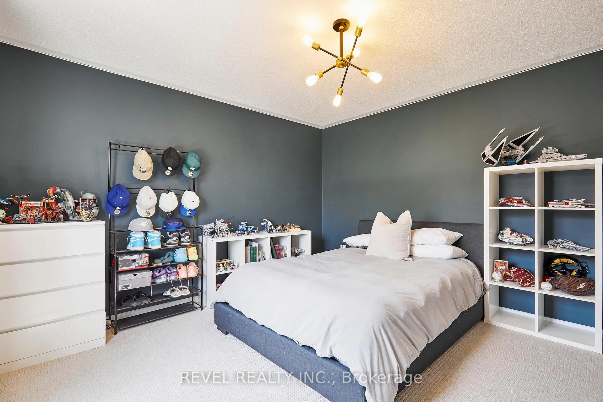 Photo 22 of 21 Parish Avenue, Ajax, South East — HOMEH