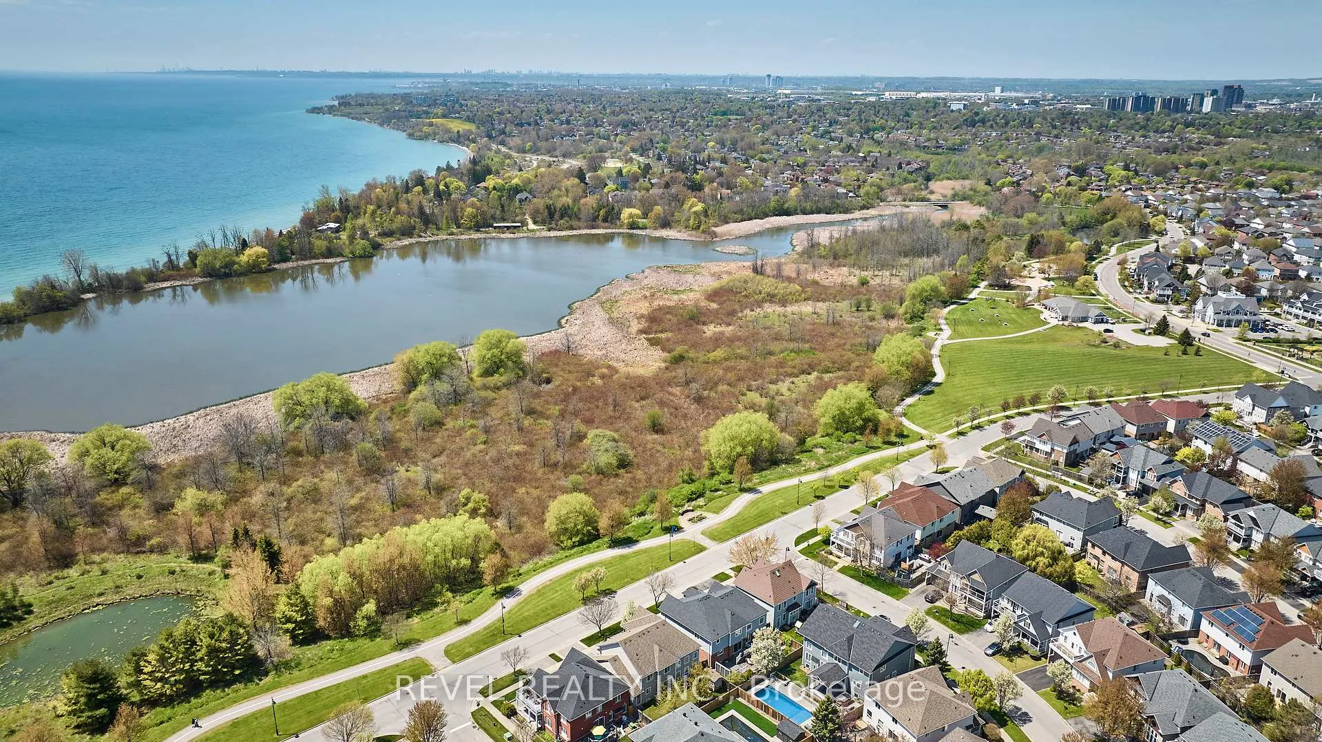 Photo 37 of 21 Parish Avenue, Ajax, South East — HOMEH