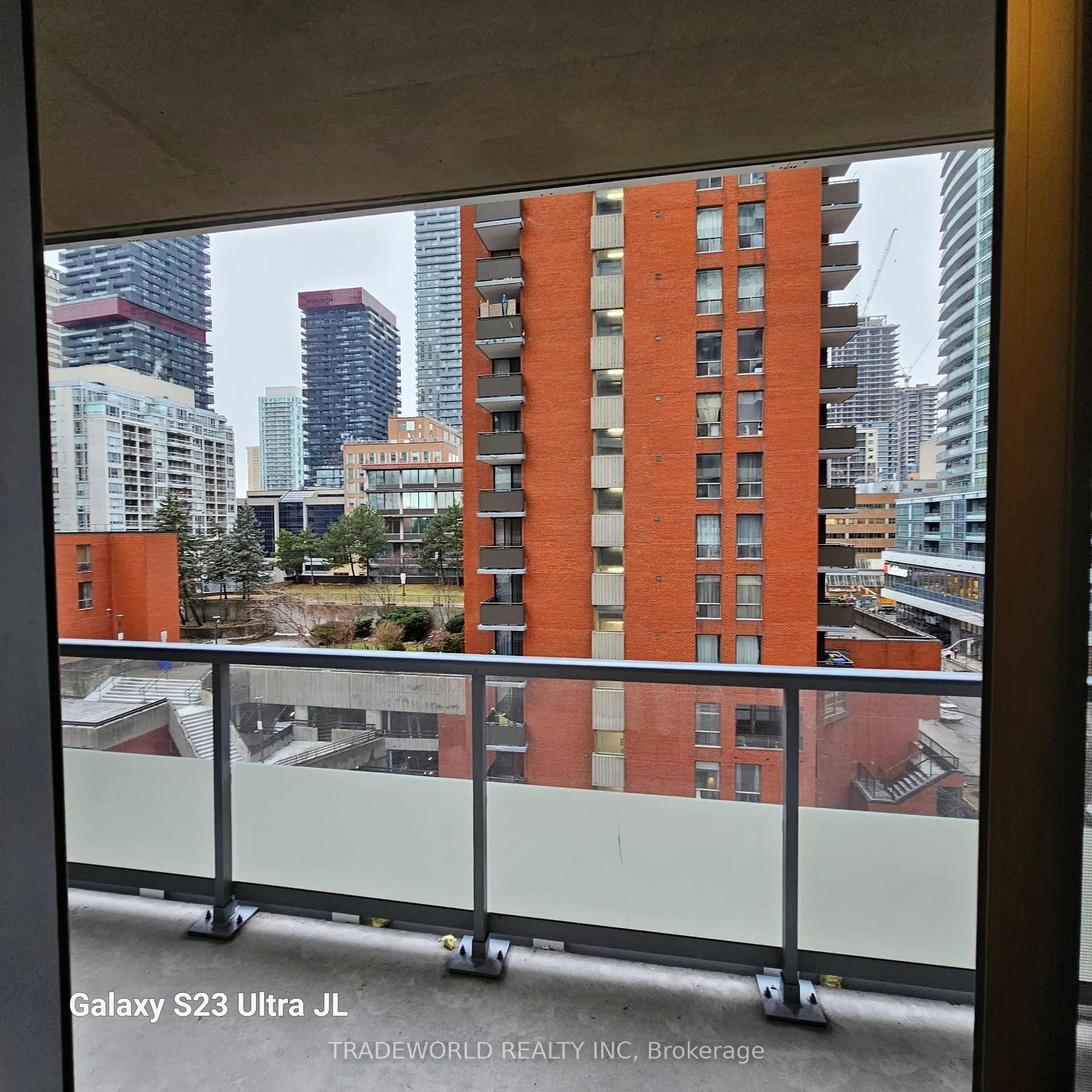 Photo 12 of Unit 718, 50 Dunfield Avenue, Toronto, Mount Pleasant West — HOMEH