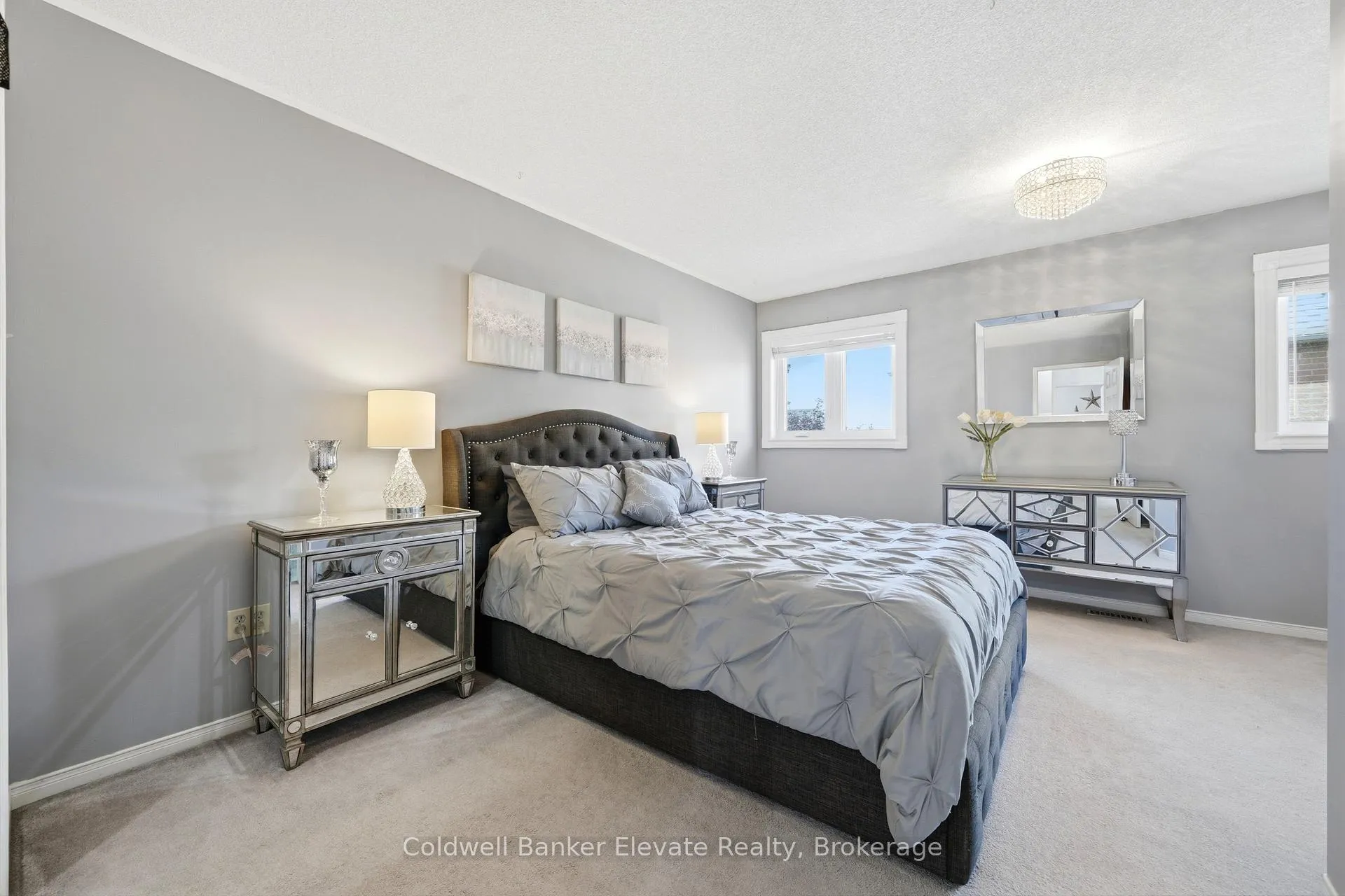 Photo 15 of 22 Goldenlight Circle, Brampton, Brampton West — HOMEH