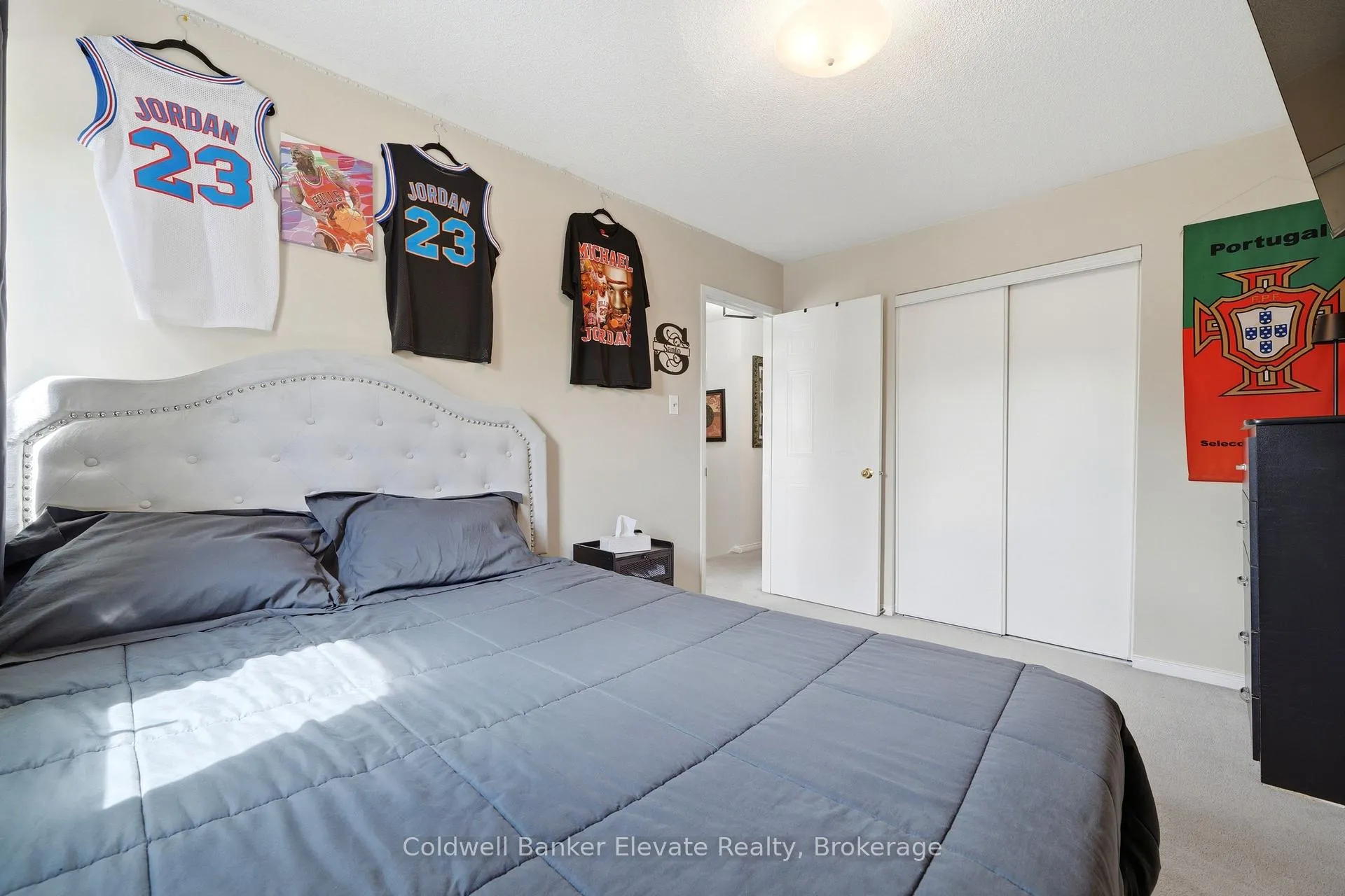 Photo 19 of 22 Goldenlight Circle, Brampton, Brampton West — HOMEH