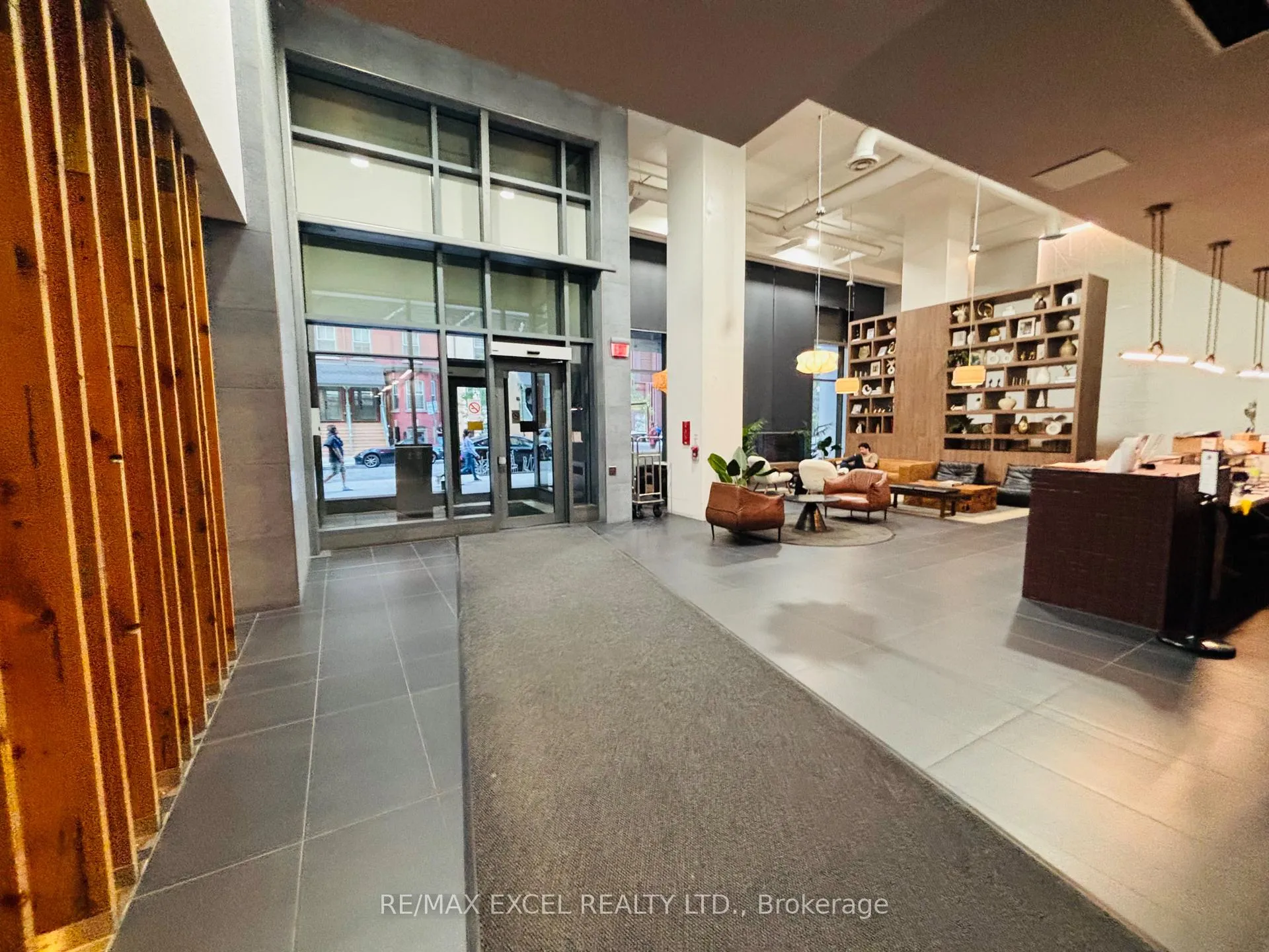 Photo 2 of Unit 901, 21 Widmer Street, Toronto, Waterfront Communities — HOMEH