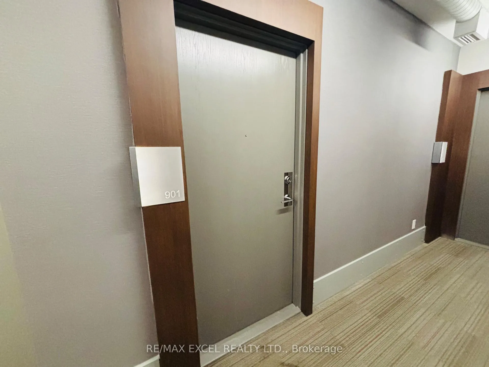 Photo 6 of Unit 901, 21 Widmer Street, Toronto, Waterfront Communities — HOMEH
