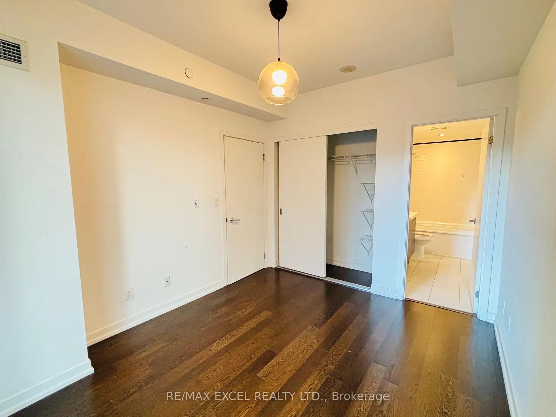 Photo 15 of Unit 901, 21 Widmer Street, Toronto, Waterfront Communities — HOMEH
