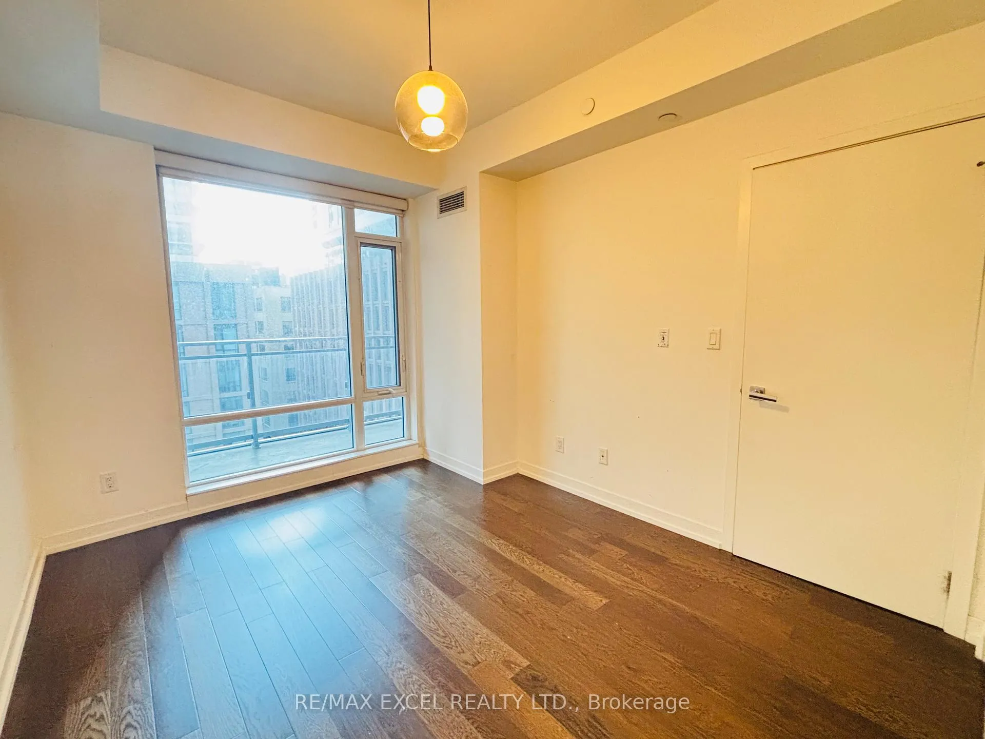 Photo 16 of Unit 901, 21 Widmer Street, Toronto, Waterfront Communities — HOMEH