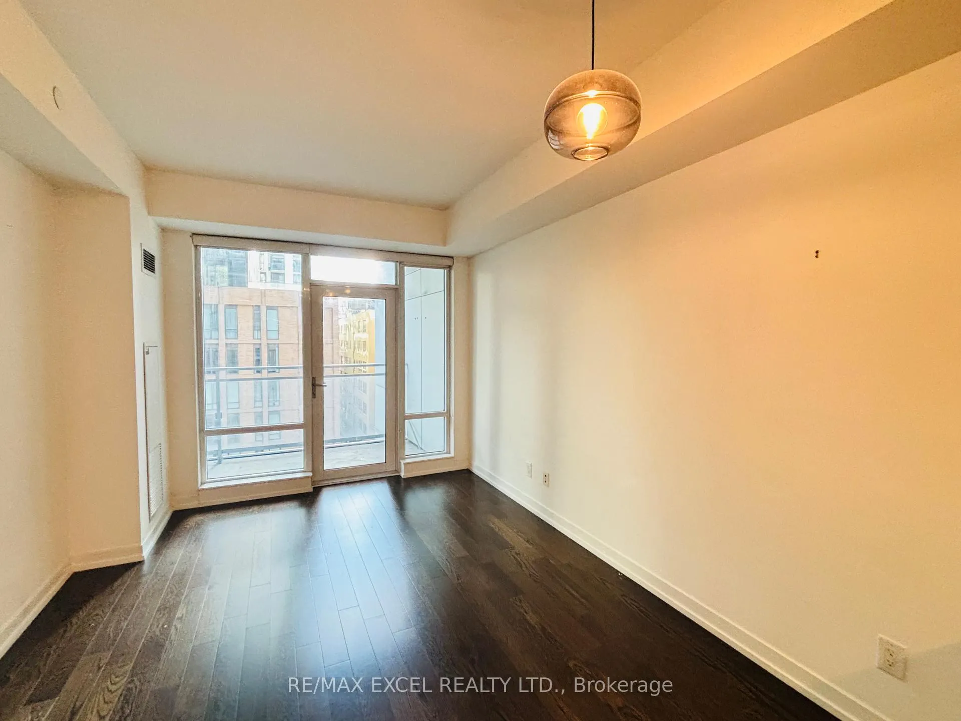 Photo 18 of Unit 901, 21 Widmer Street, Toronto, Waterfront Communities — HOMEH