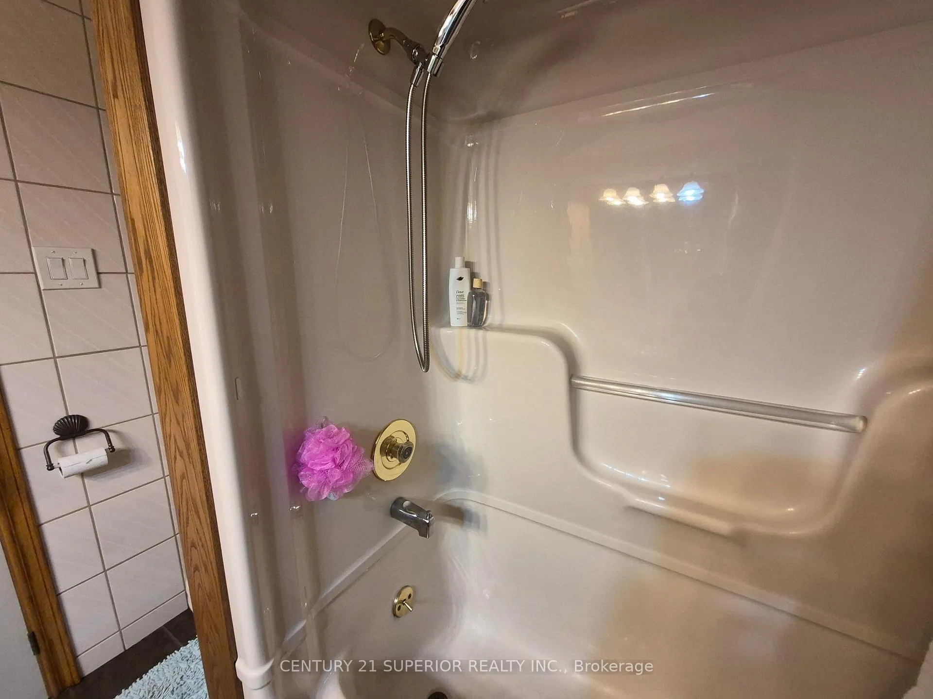 Photo 18 of 104 Centennial Drive, Schreiber — HOMEH