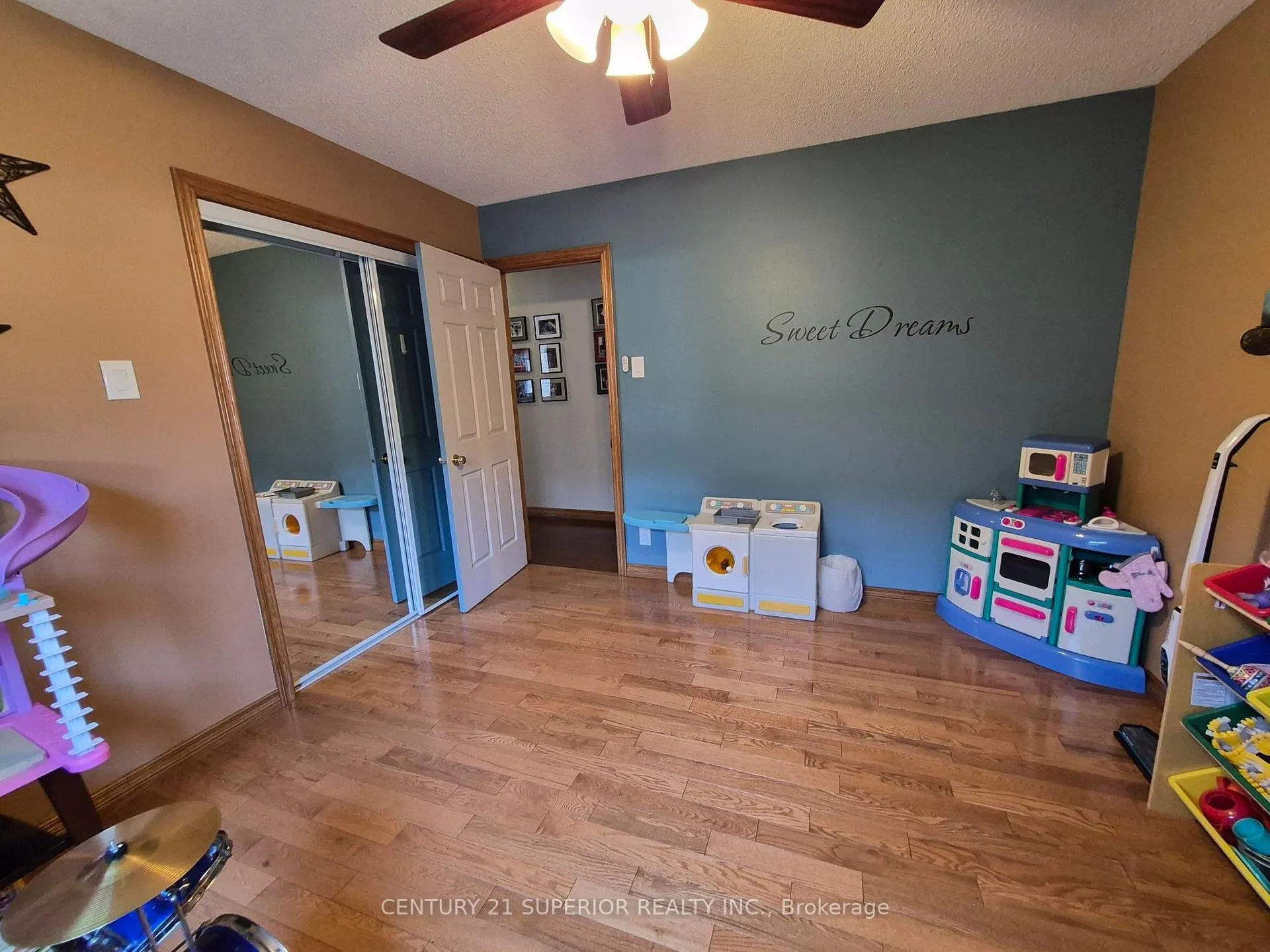 Photo 30 of 104 Centennial Drive, Schreiber — HOMEH