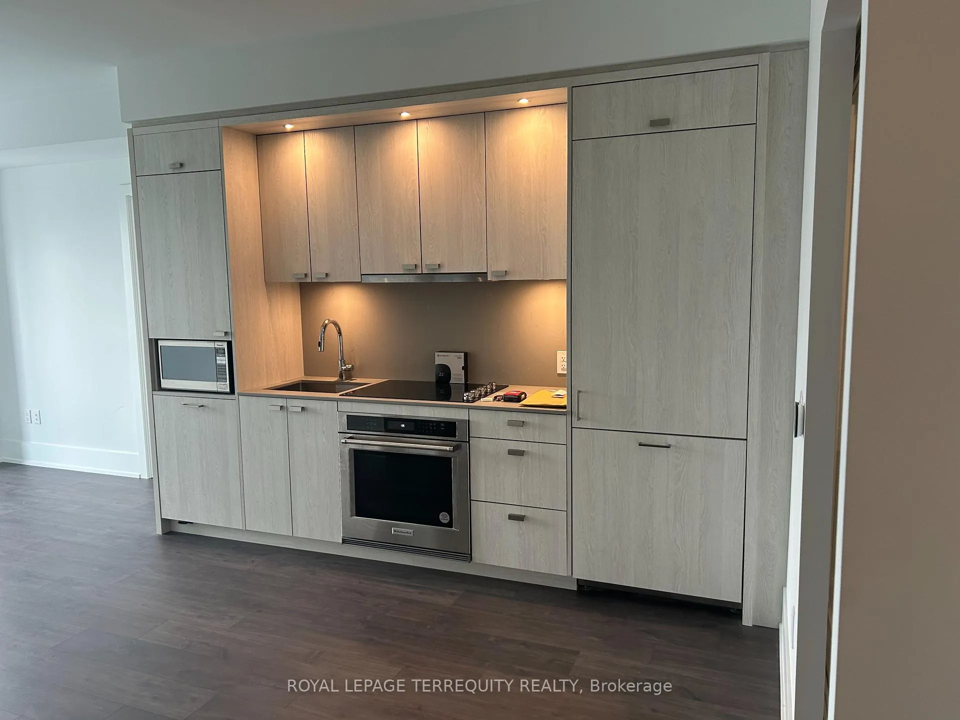 Photo 5 of Unit 1803, 480 Front Street W, Toronto, Waterfront Communities — HOMEH