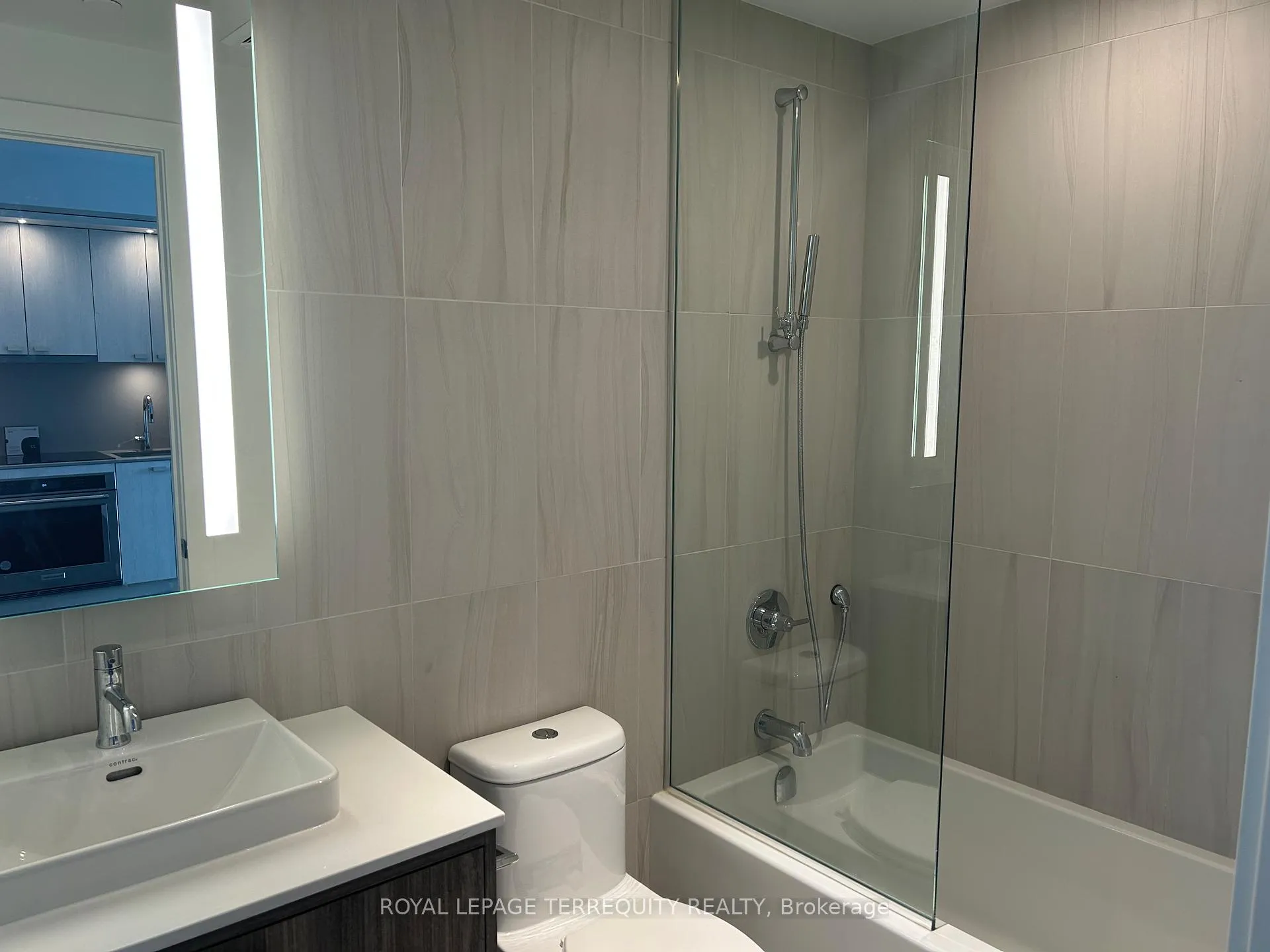 Photo 7 of Unit 1803, 480 Front Street W, Toronto, Waterfront Communities — HOMEH