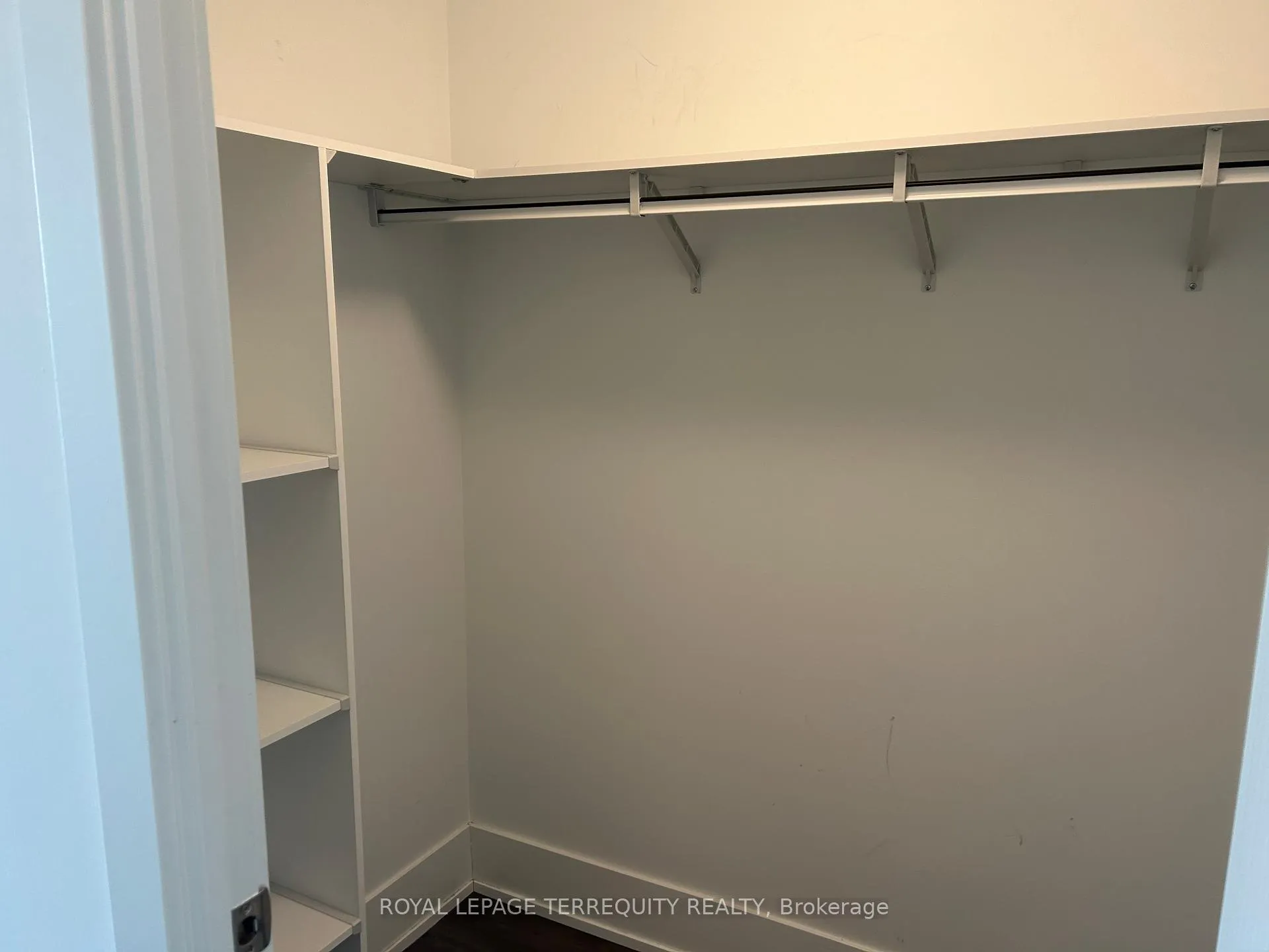 Photo 14 of Unit 1803, 480 Front Street W, Toronto, Waterfront Communities — HOMEH