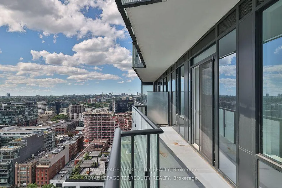 Photo 18 of Unit 1803, 480 Front Street W, Toronto, Waterfront Communities — HOMEH