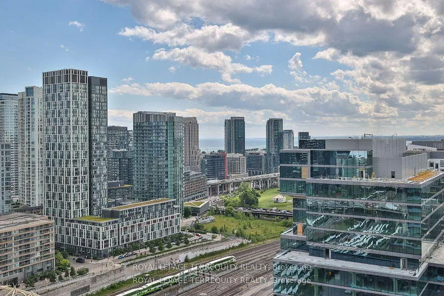 Photo 21 of Unit 1803, 480 Front Street W, Toronto, Waterfront Communities — HOMEH
