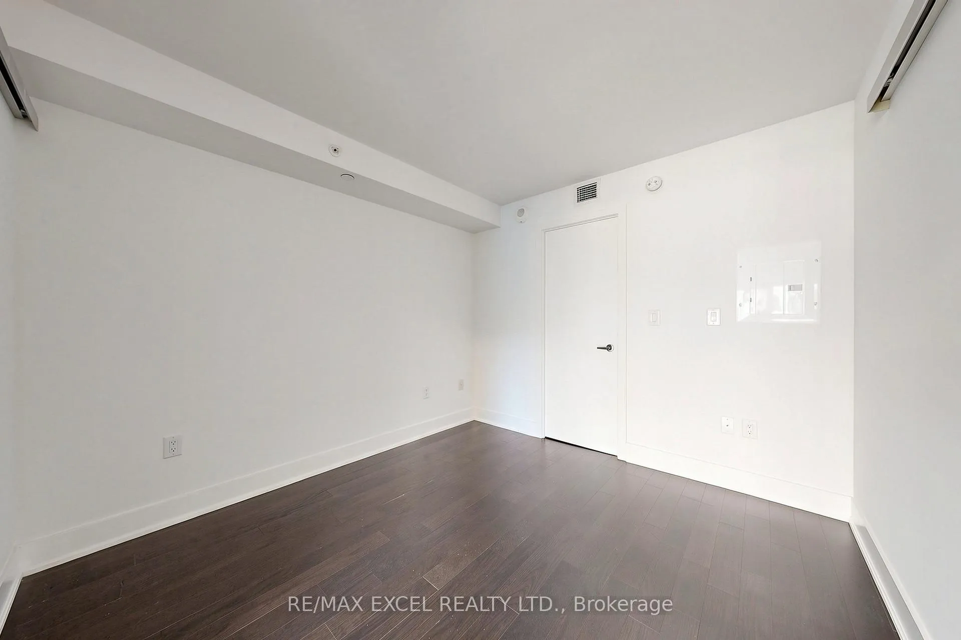 Photo 16 of Unit 1408, 955 Bay Street, Toronto, Bay Street Corridor — HOMEH