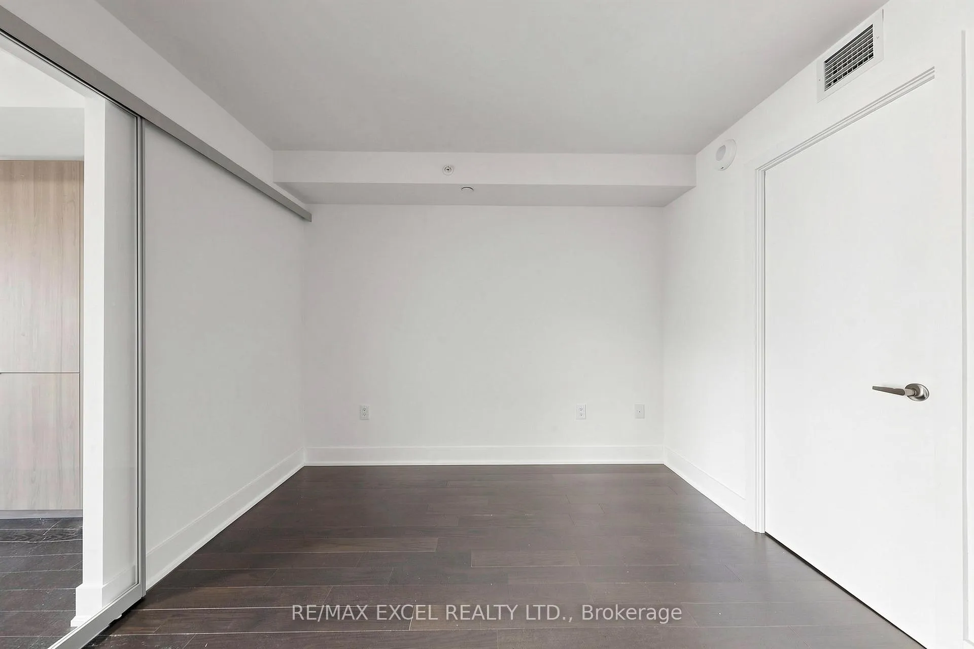 Photo 17 of Unit 1408, 955 Bay Street, Toronto, Bay Street Corridor — HOMEH