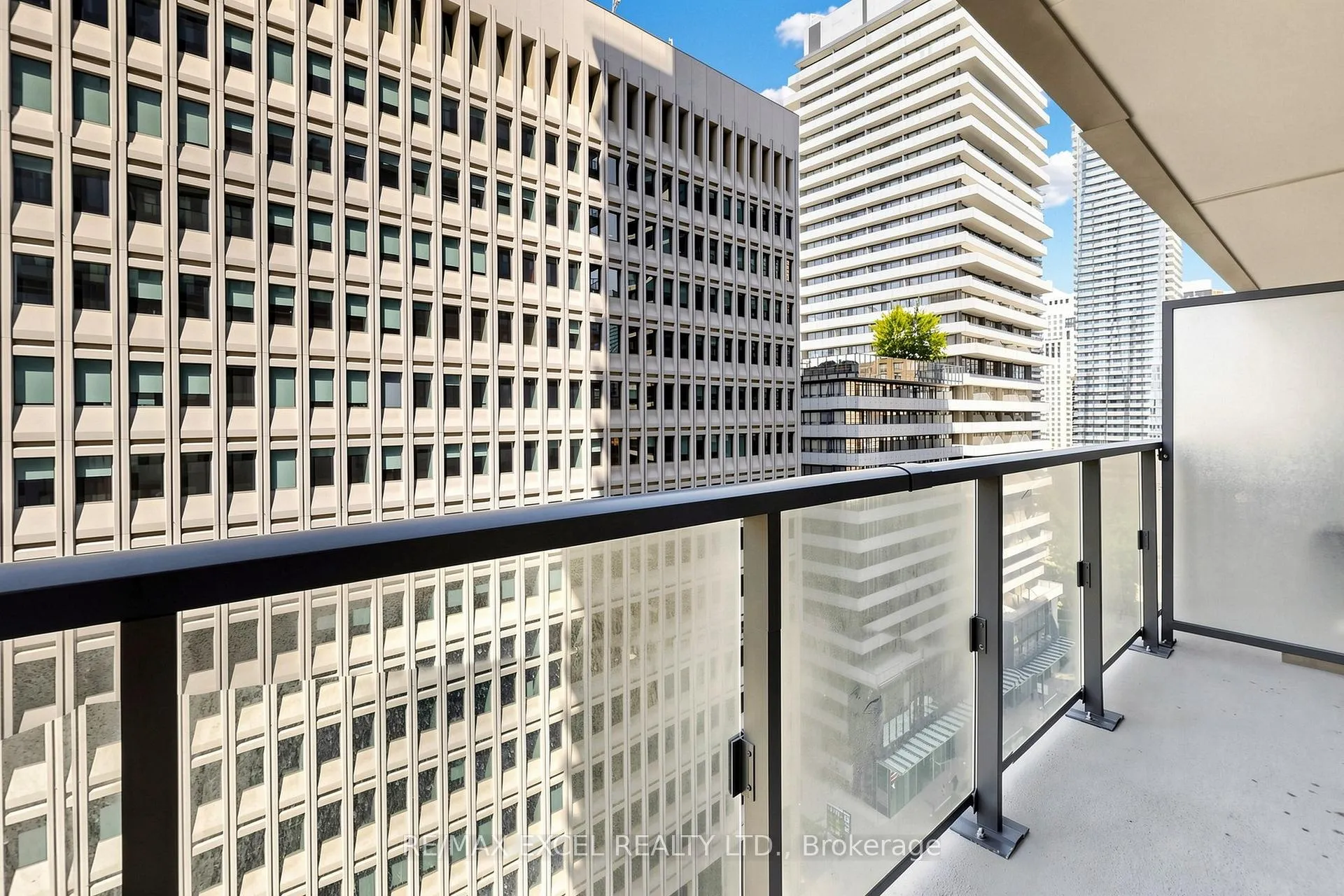 Photo 28 of Unit 1408, 955 Bay Street, Toronto, Bay Street Corridor — HOMEH