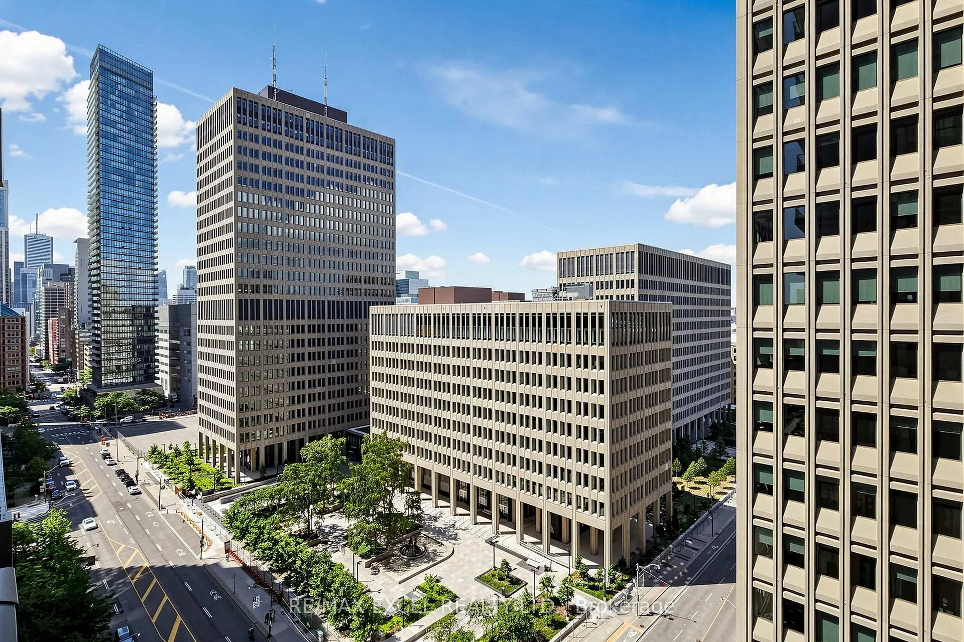 Photo 29 of Unit 1408, 955 Bay Street, Toronto, Bay Street Corridor — HOMEH