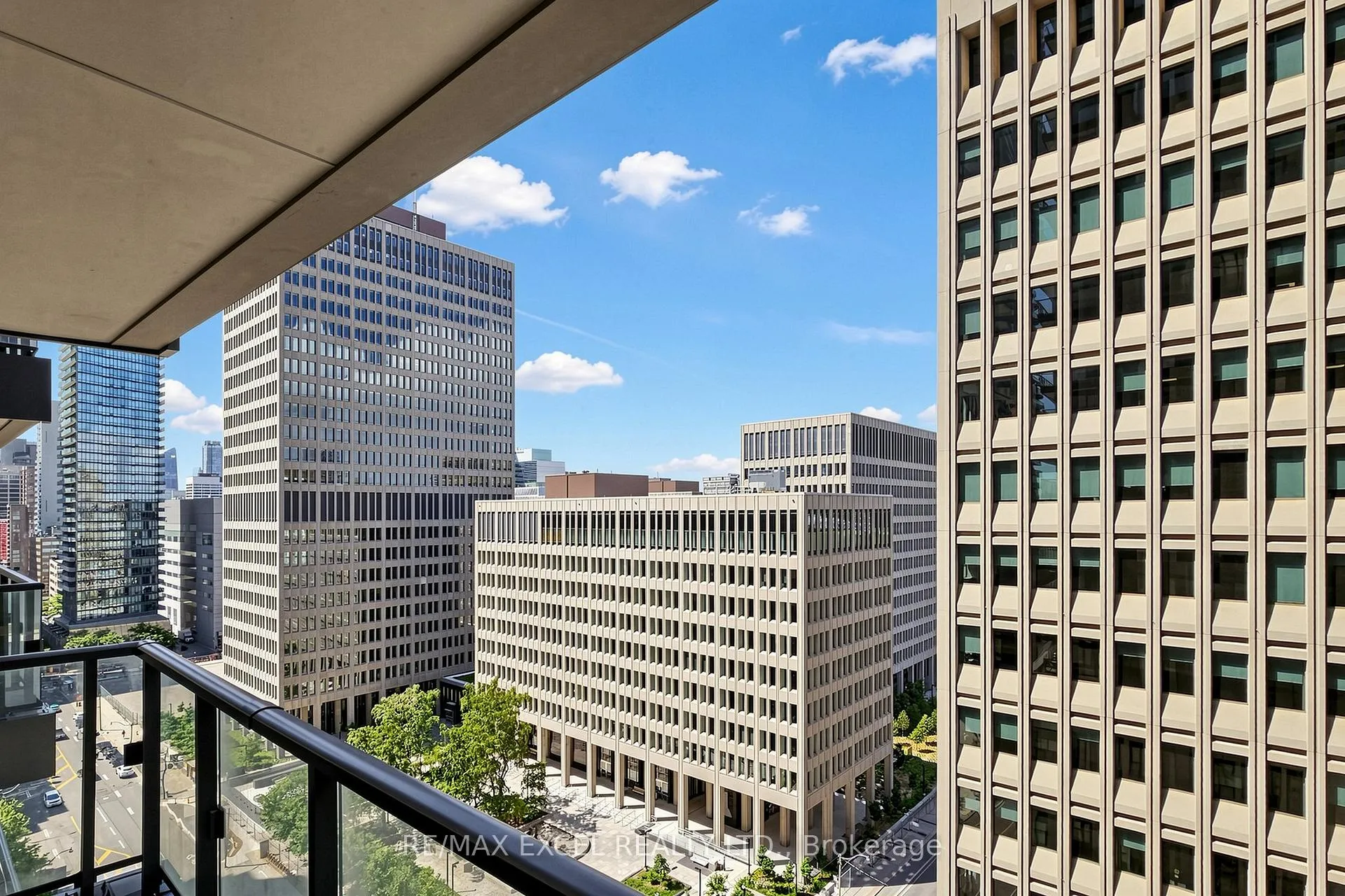 Photo 30 of Unit 1408, 955 Bay Street, Toronto, Bay Street Corridor — HOMEH