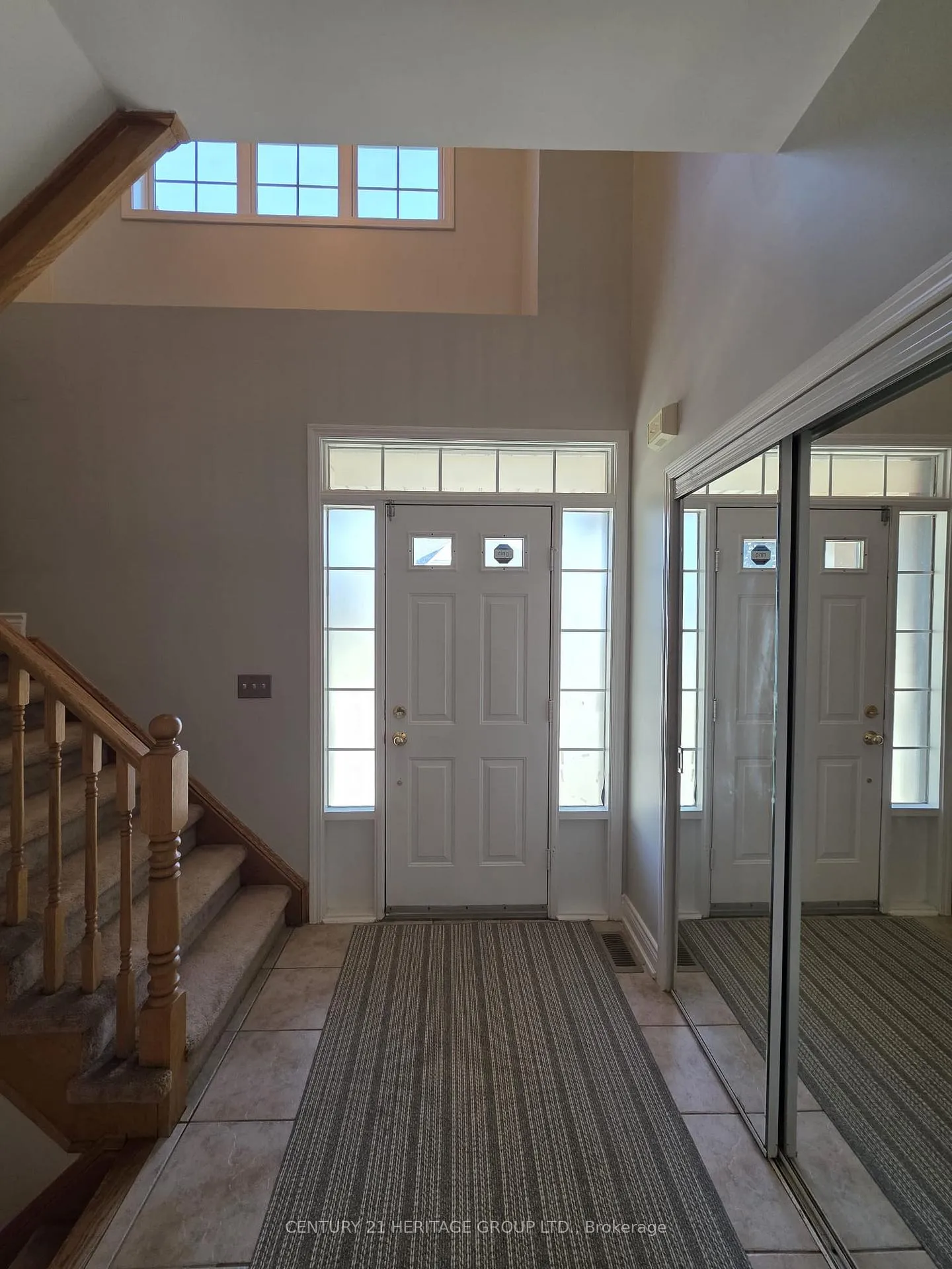 Photo 4 of 52 Brock Drive, Brampton, Vales of Castlemore — HOMEH