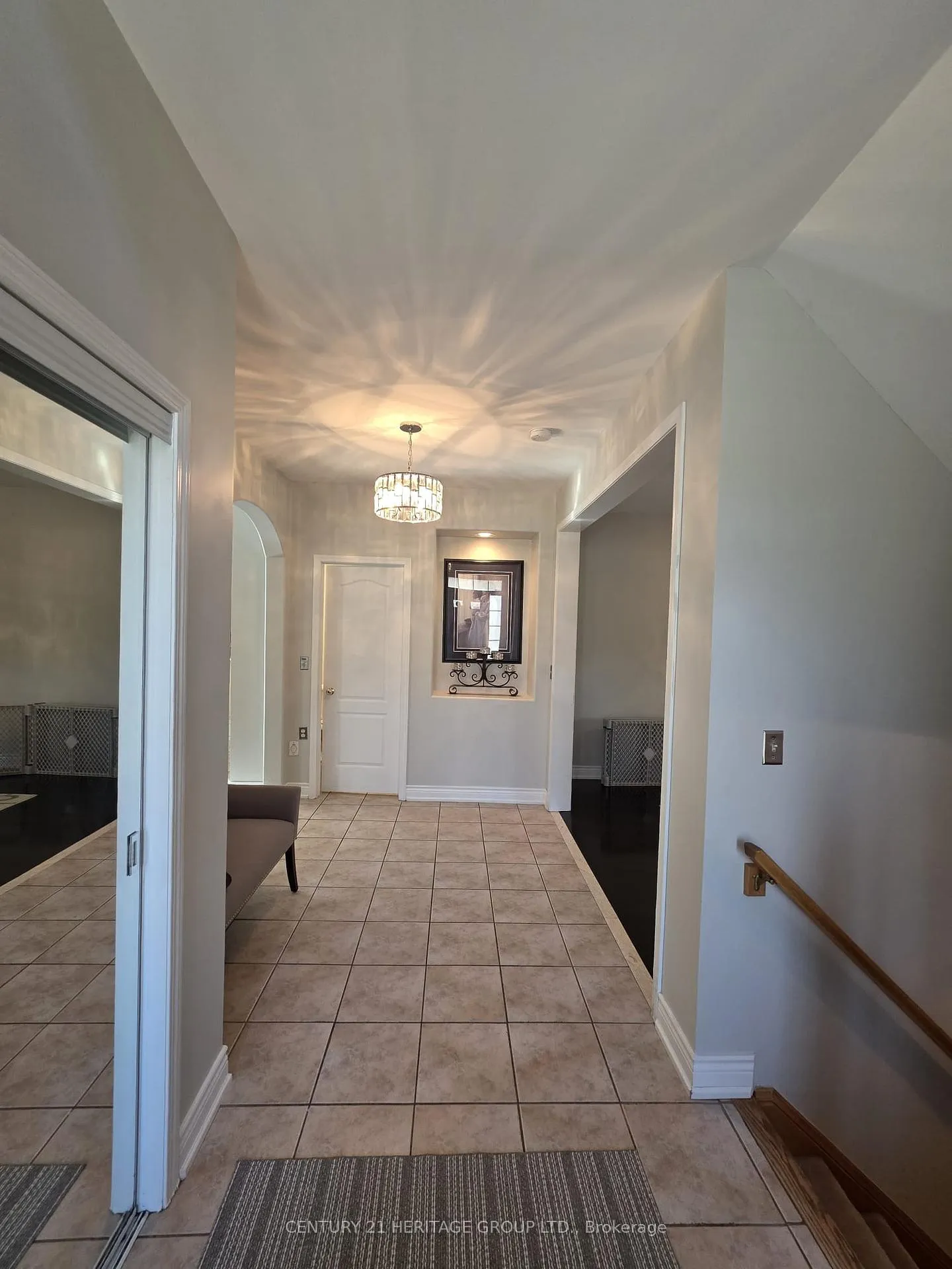 Photo 5 of 52 Brock Drive, Brampton, Vales of Castlemore — HOMEH
