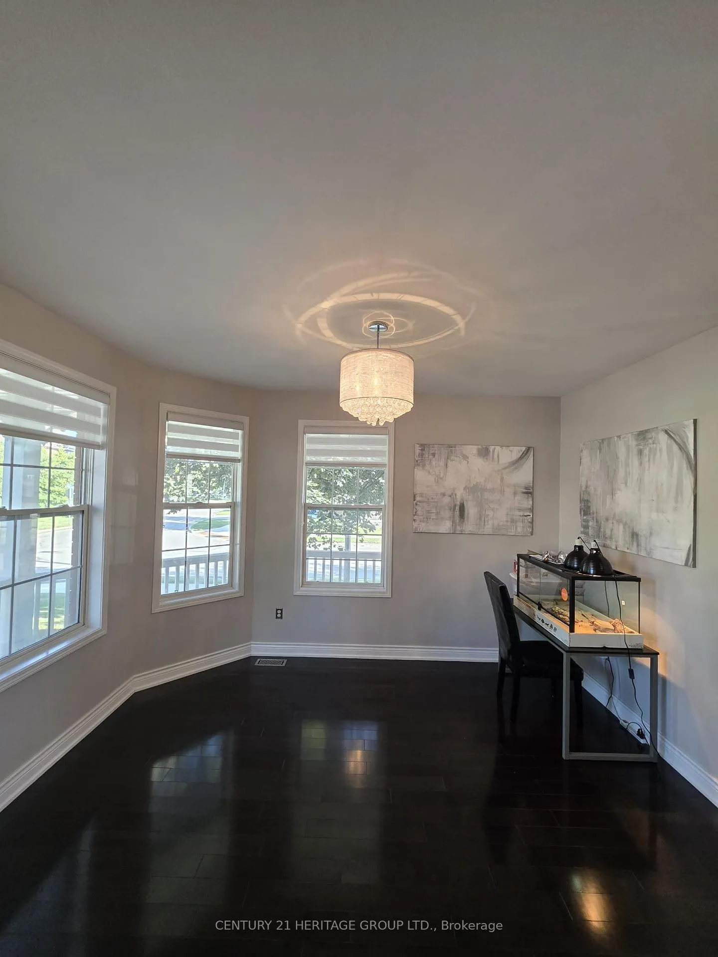 Photo 7 of 52 Brock Drive, Brampton, Vales of Castlemore — HOMEH