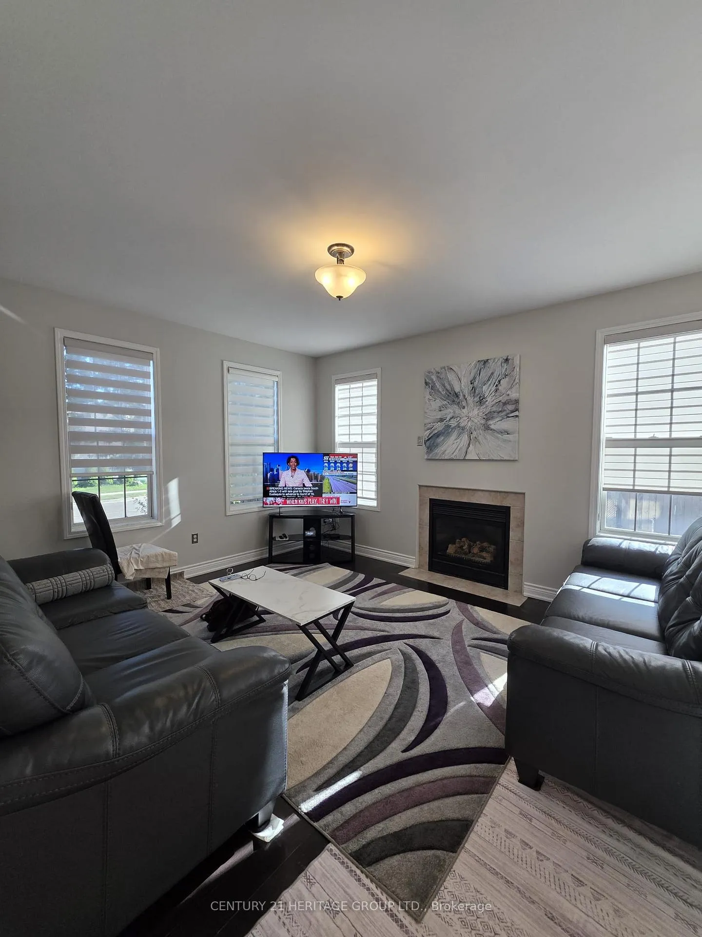Photo 9 of 52 Brock Drive, Brampton, Vales of Castlemore — HOMEH