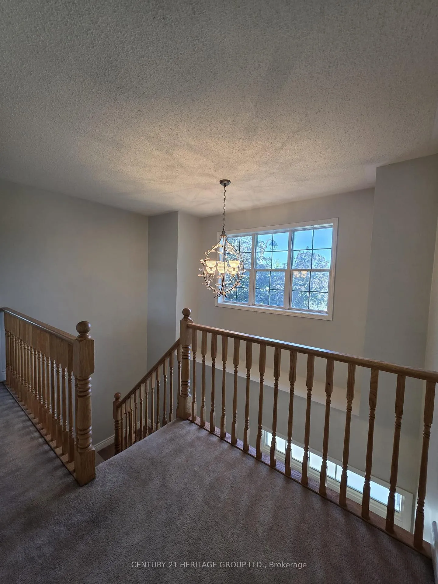 Photo 13 of 52 Brock Drive, Brampton, Vales of Castlemore — HOMEH