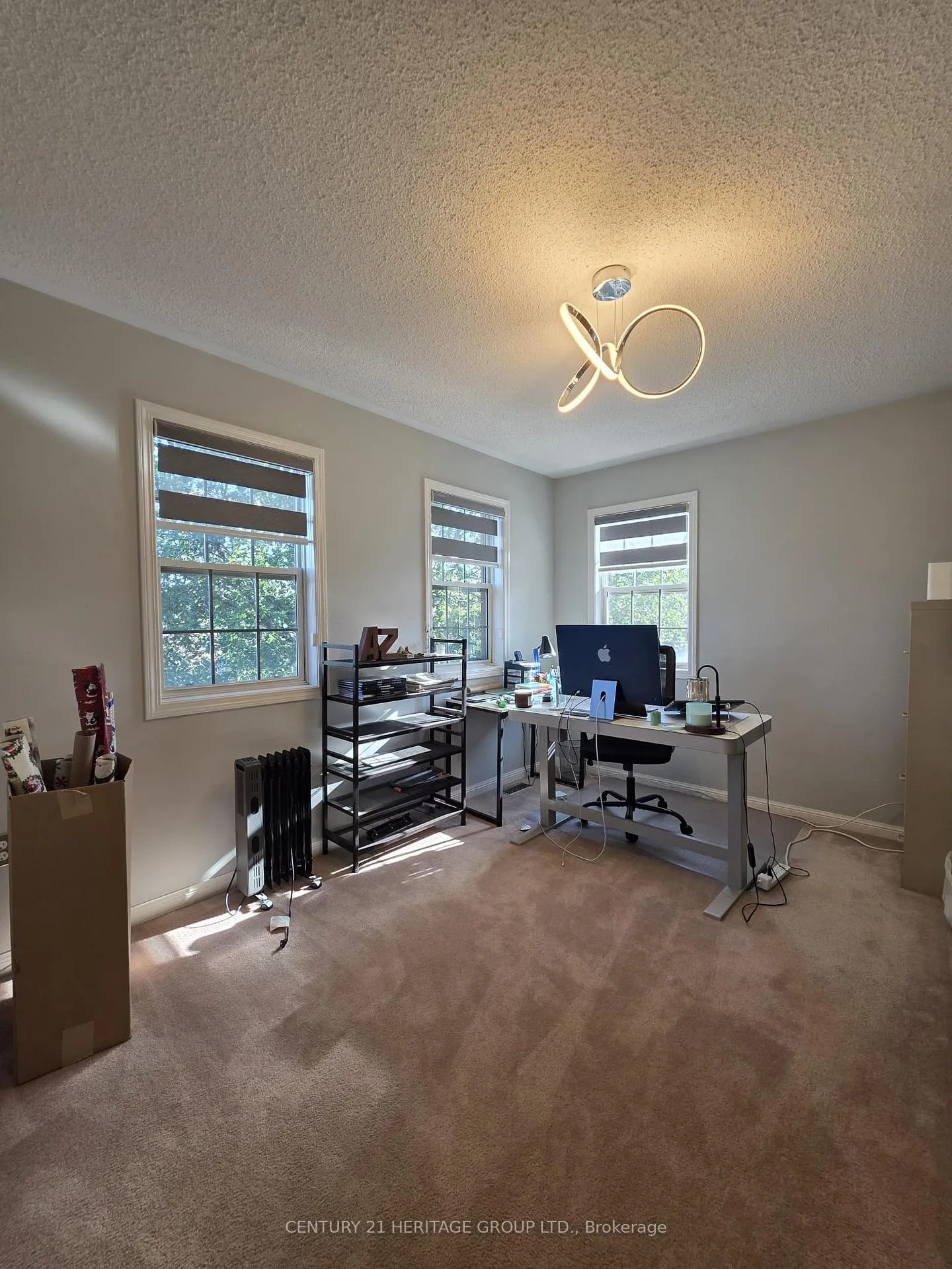 Photo 18 of 52 Brock Drive, Brampton, Vales of Castlemore — HOMEH
