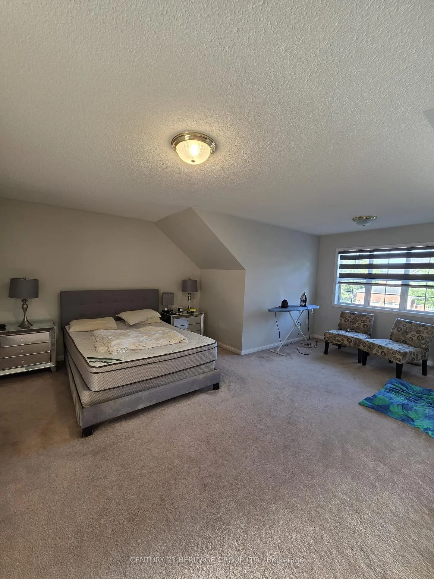 Photo 21 of 52 Brock Drive, Brampton, Vales of Castlemore — HOMEH