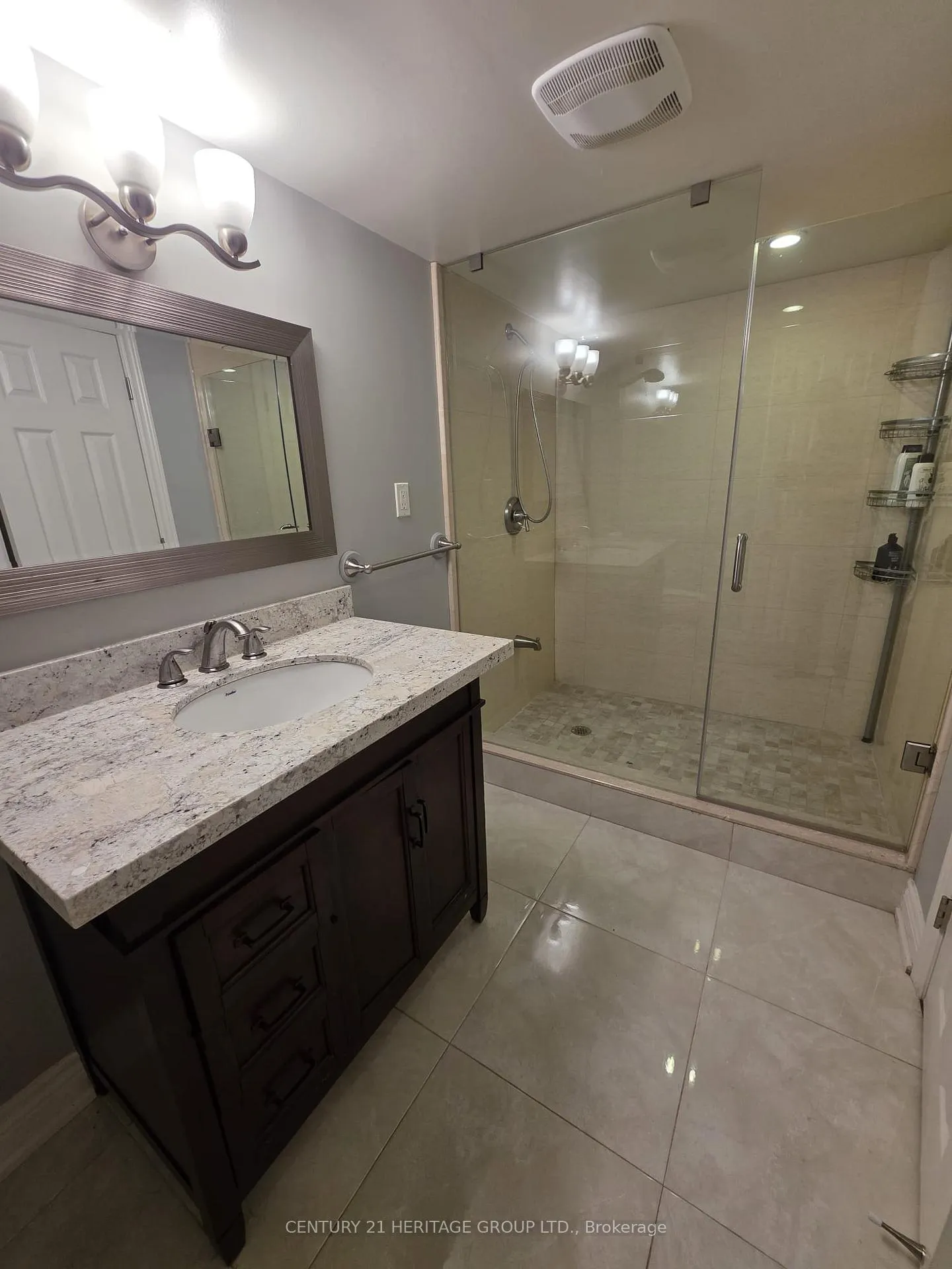 Photo 29 of 52 Brock Drive, Brampton, Vales of Castlemore — HOMEH