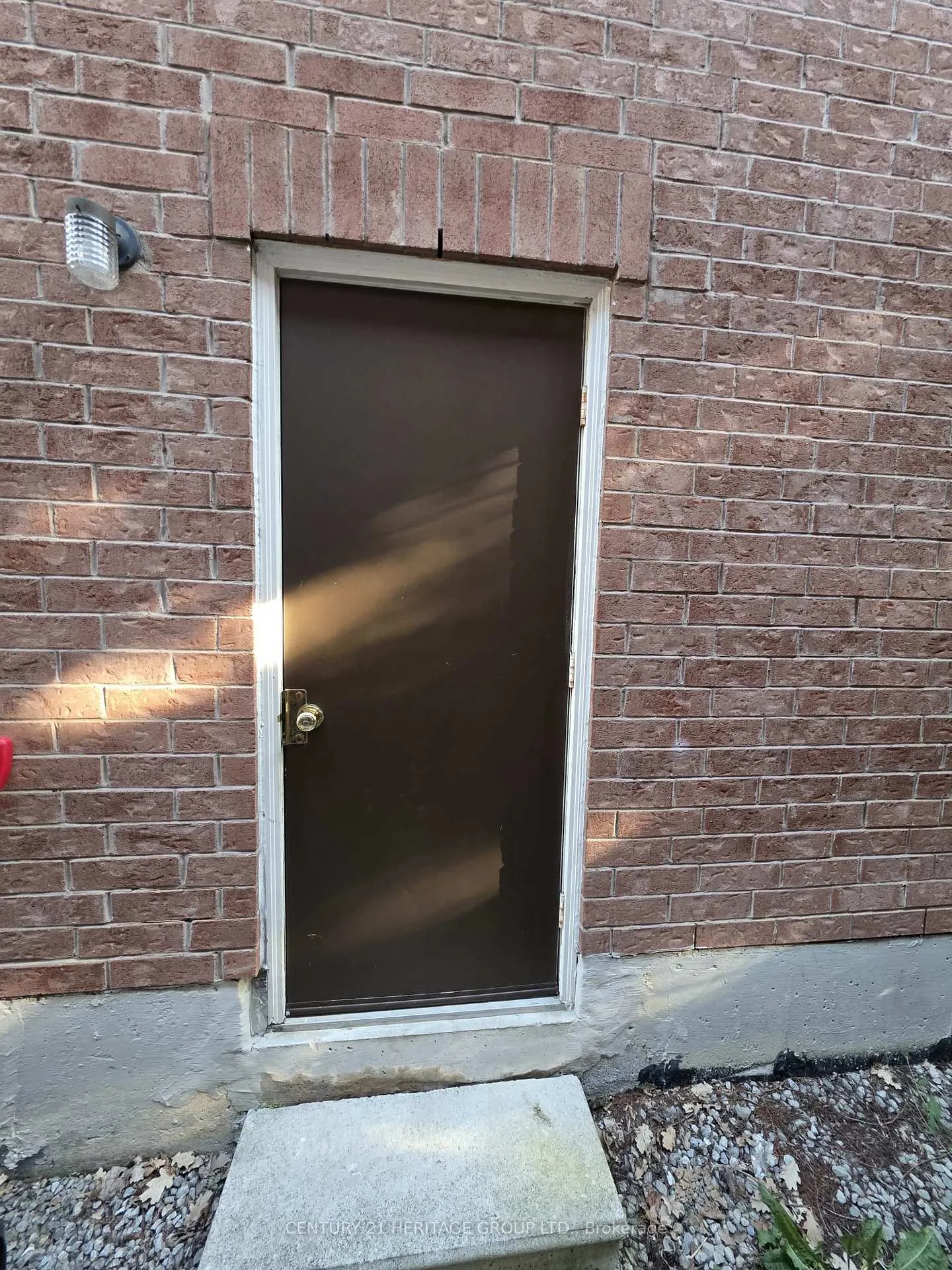 Photo 33 of 52 Brock Drive, Brampton, Vales of Castlemore — HOMEH