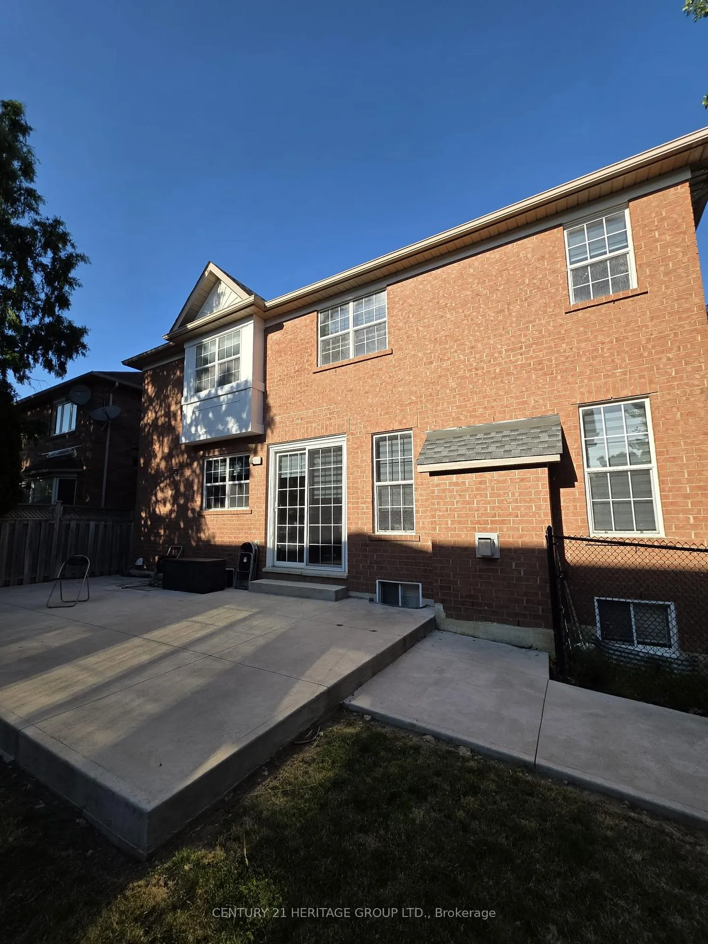 Photo 34 of 52 Brock Drive, Brampton, Vales of Castlemore — HOMEH
