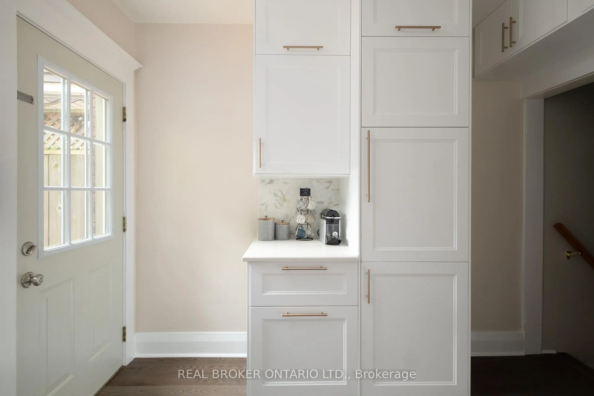 Photo 20 of 158 Oakcrest Avenue, Toronto, East End-Danforth — HOMEH