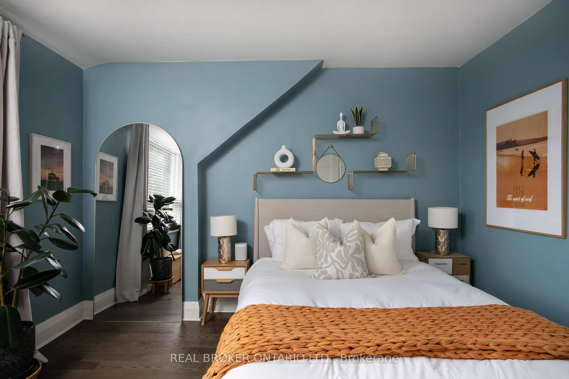 Photo 23 of 158 Oakcrest Avenue, Toronto, East End-Danforth — HOMEH