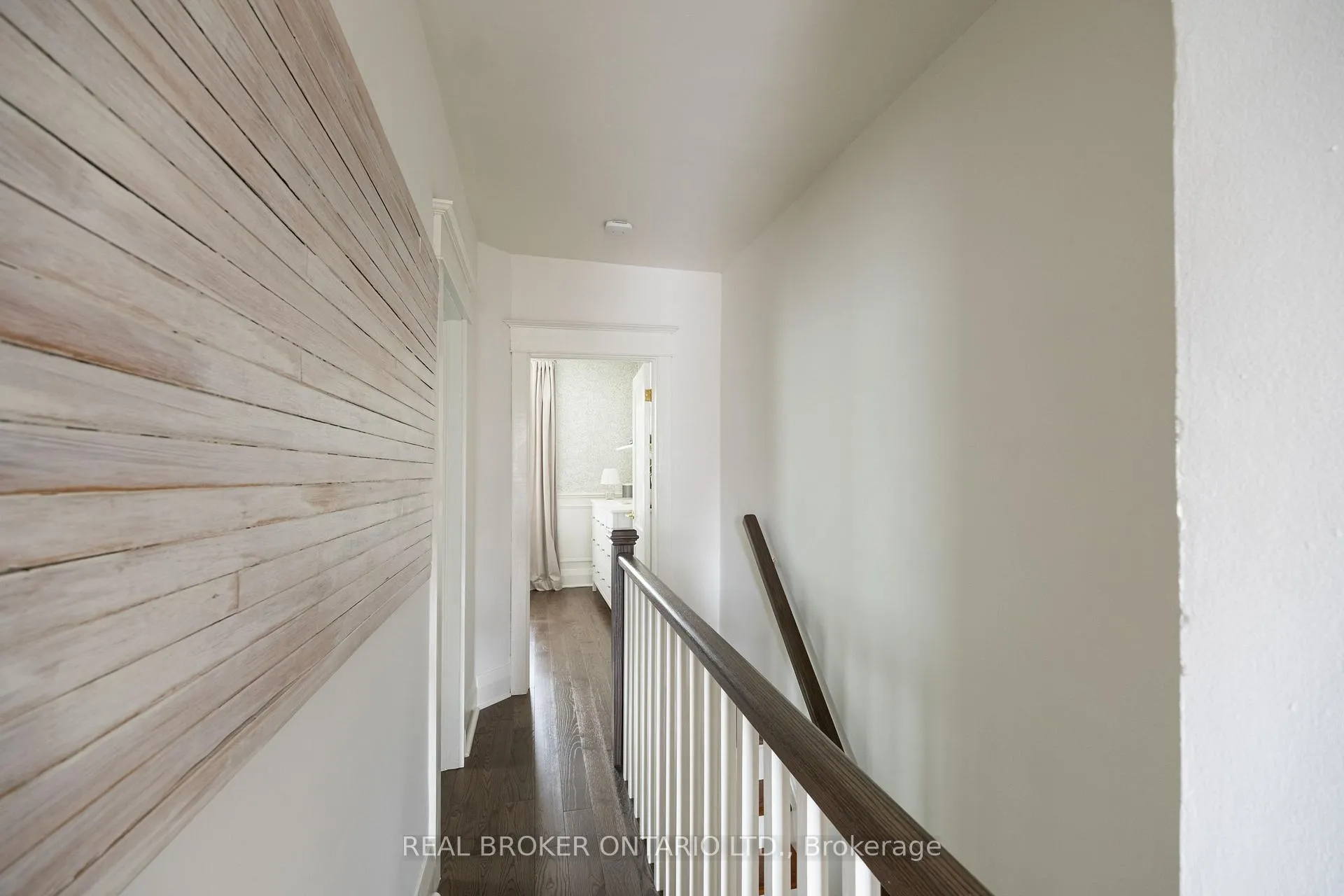 Photo 34 of 158 Oakcrest Avenue, Toronto, East End-Danforth — HOMEH