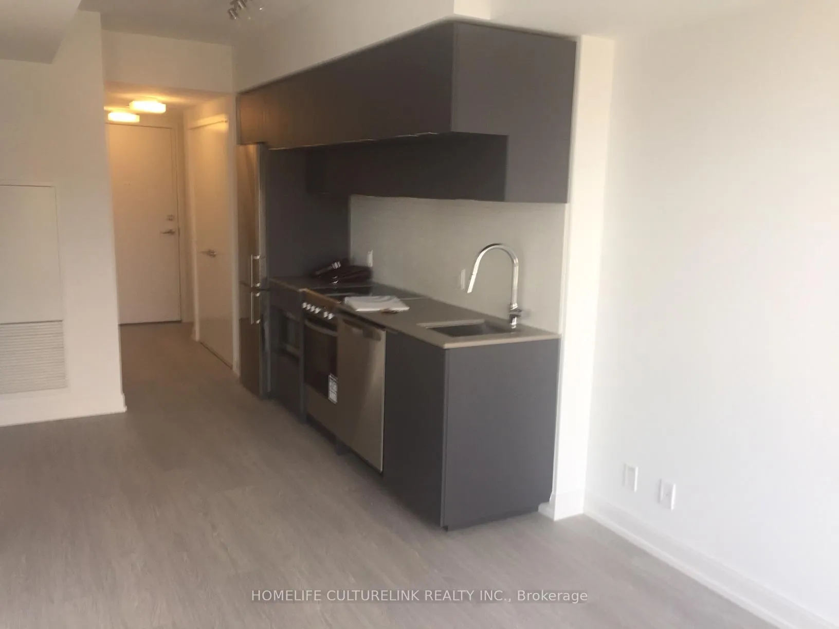 Photo 3 of Unit 5215, 181 Dundas Street E, Toronto, Church-Yonge Corridor — HOMEH