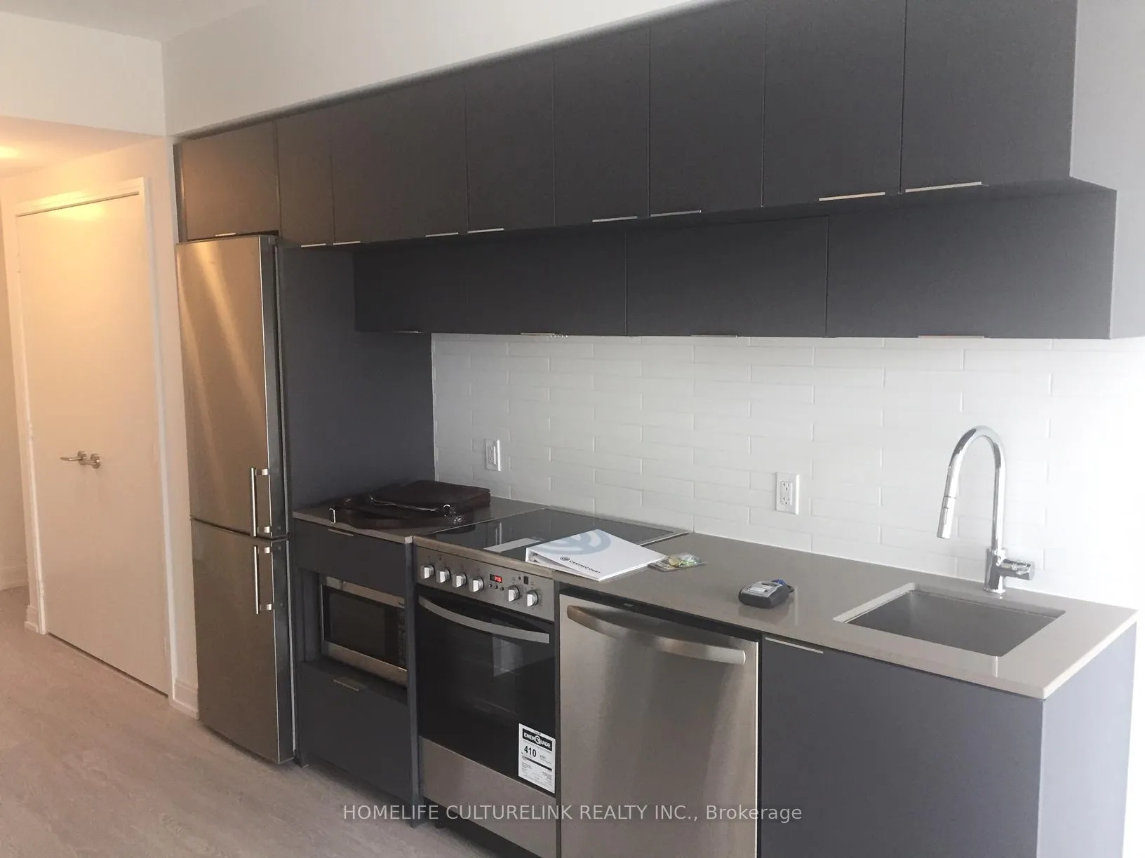 Photo 4 of Unit 5215, 181 Dundas Street E, Toronto, Church-Yonge Corridor — HOMEH