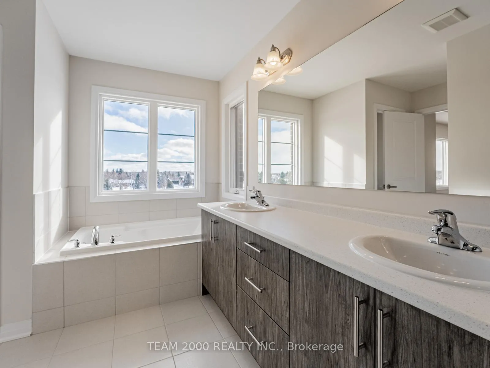 Photo 12 of 85 Gibson Drive, Erin — HOMEH