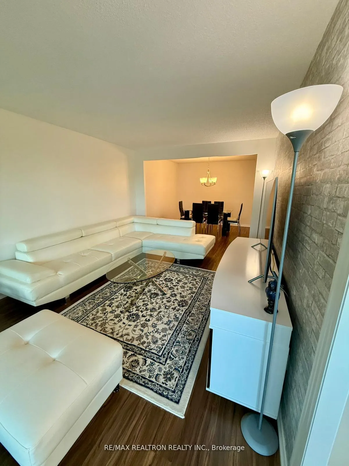 Photo 3 of Unit 309, 7825 Bayview Avenue, Markham, Aileen-Willowbrook — HOMEH
