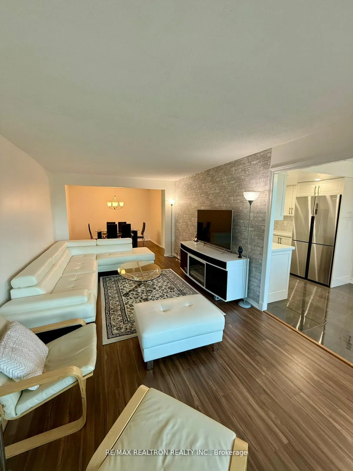 Photo 4 of Unit 309, 7825 Bayview Avenue, Markham, Aileen-Willowbrook — HOMEH