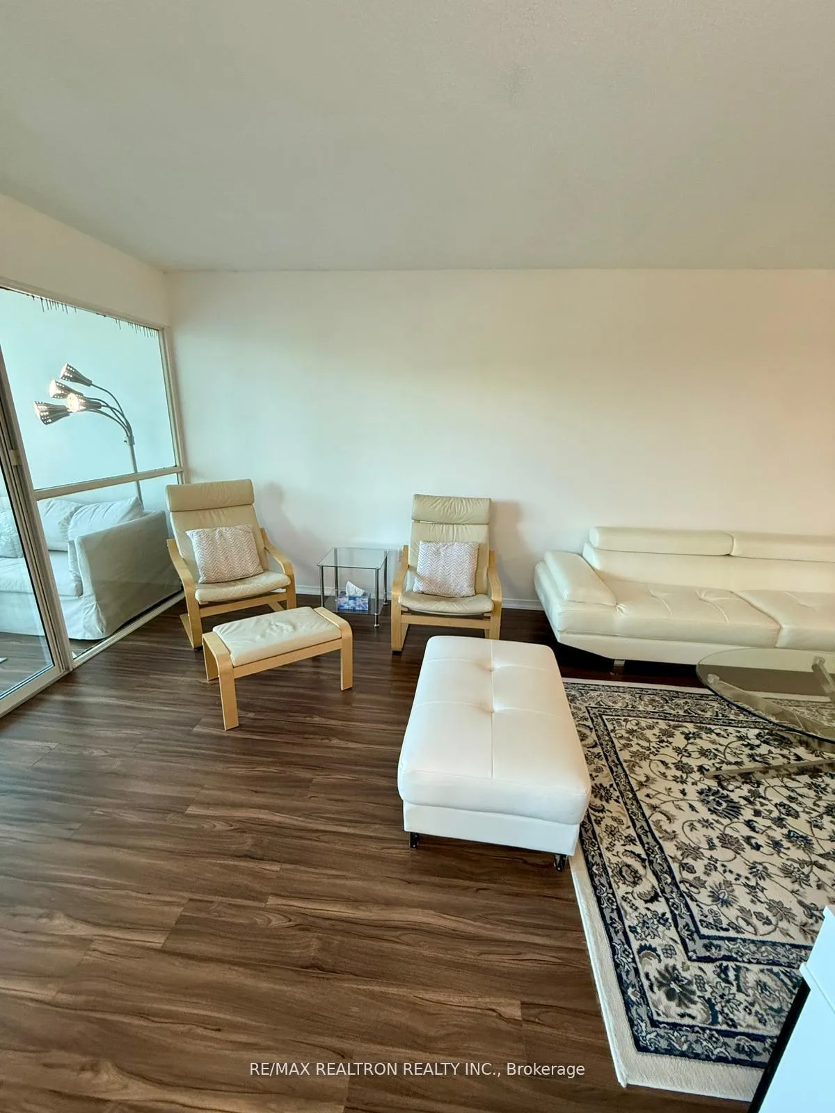 Photo 5 of Unit 309, 7825 Bayview Avenue, Markham, Aileen-Willowbrook — HOMEH