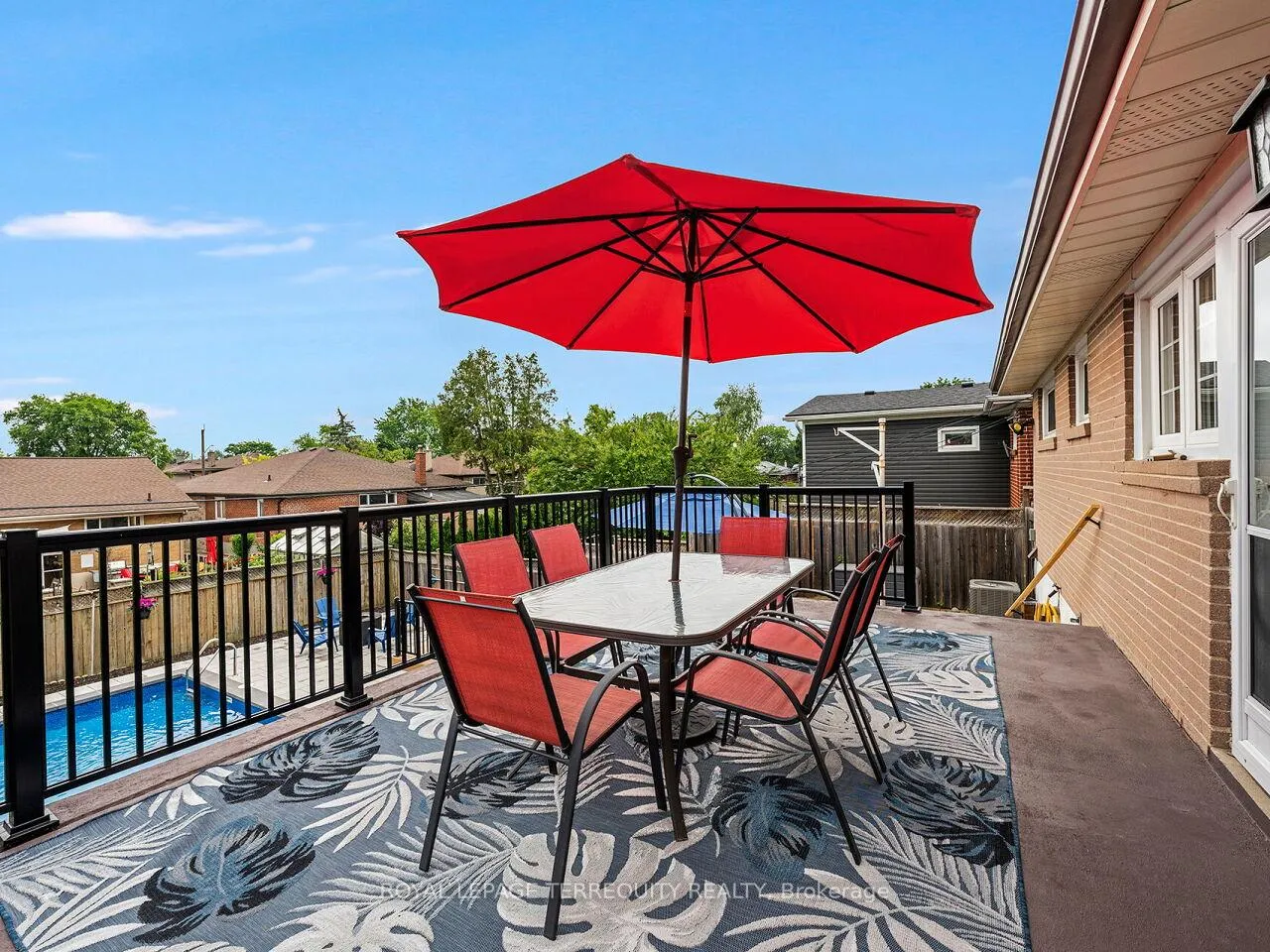 Photo 34 of 33 Ludgate Drive, Etobicoke, Rexdale-Kipling — HOMEH